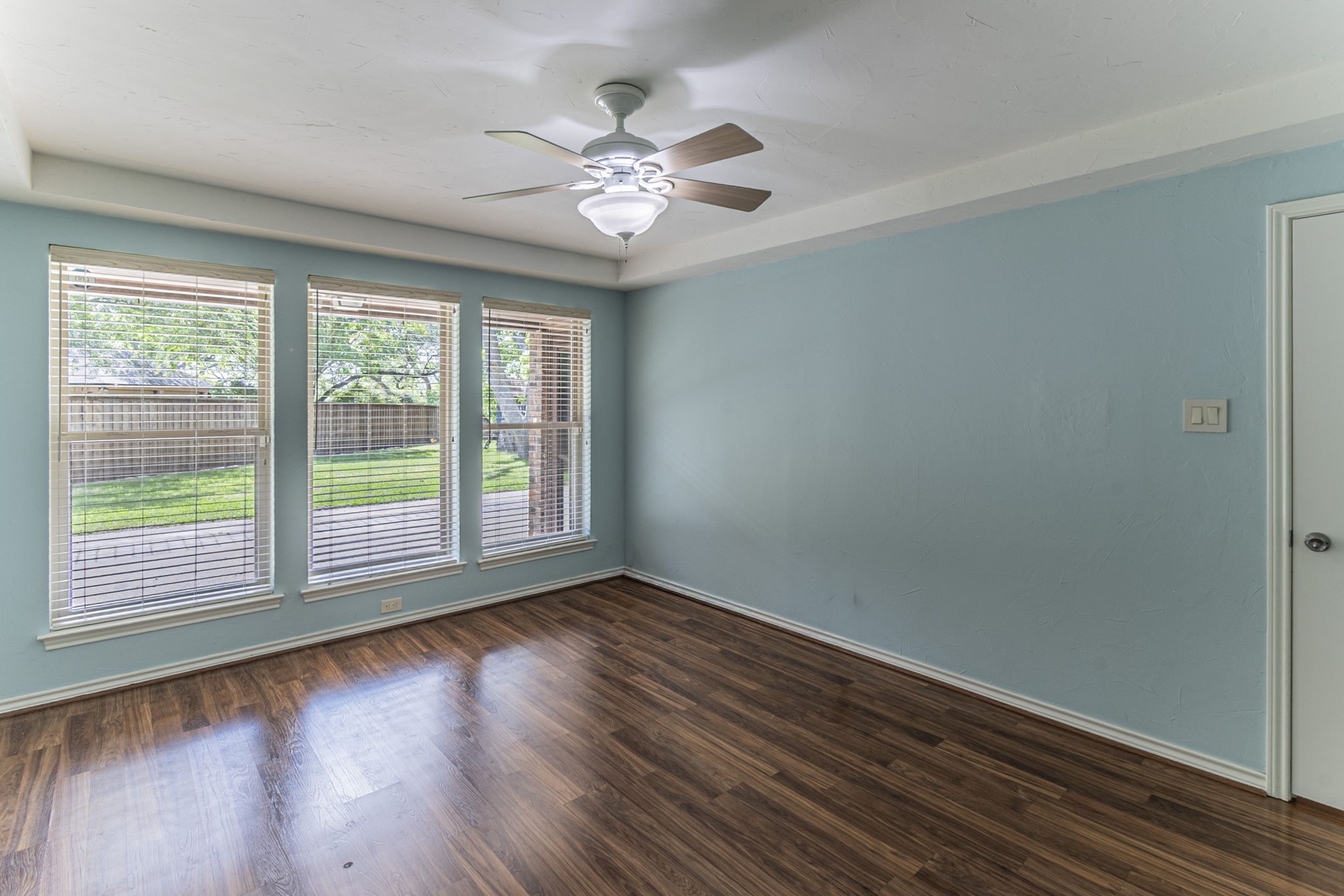 127 Nicklaus Nook Lancaster TX 75146