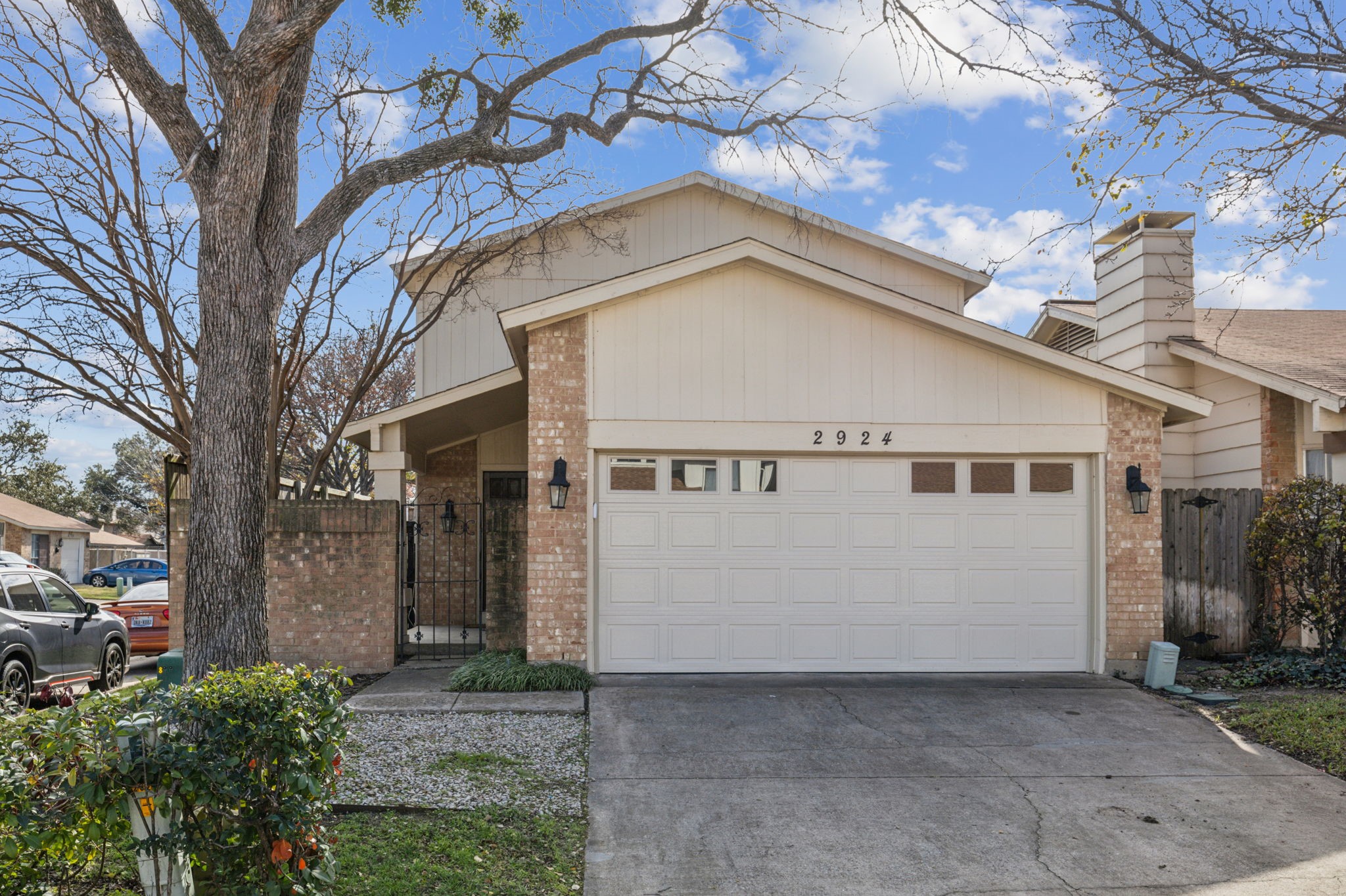 2924 Antares Circle Garland TX 75044