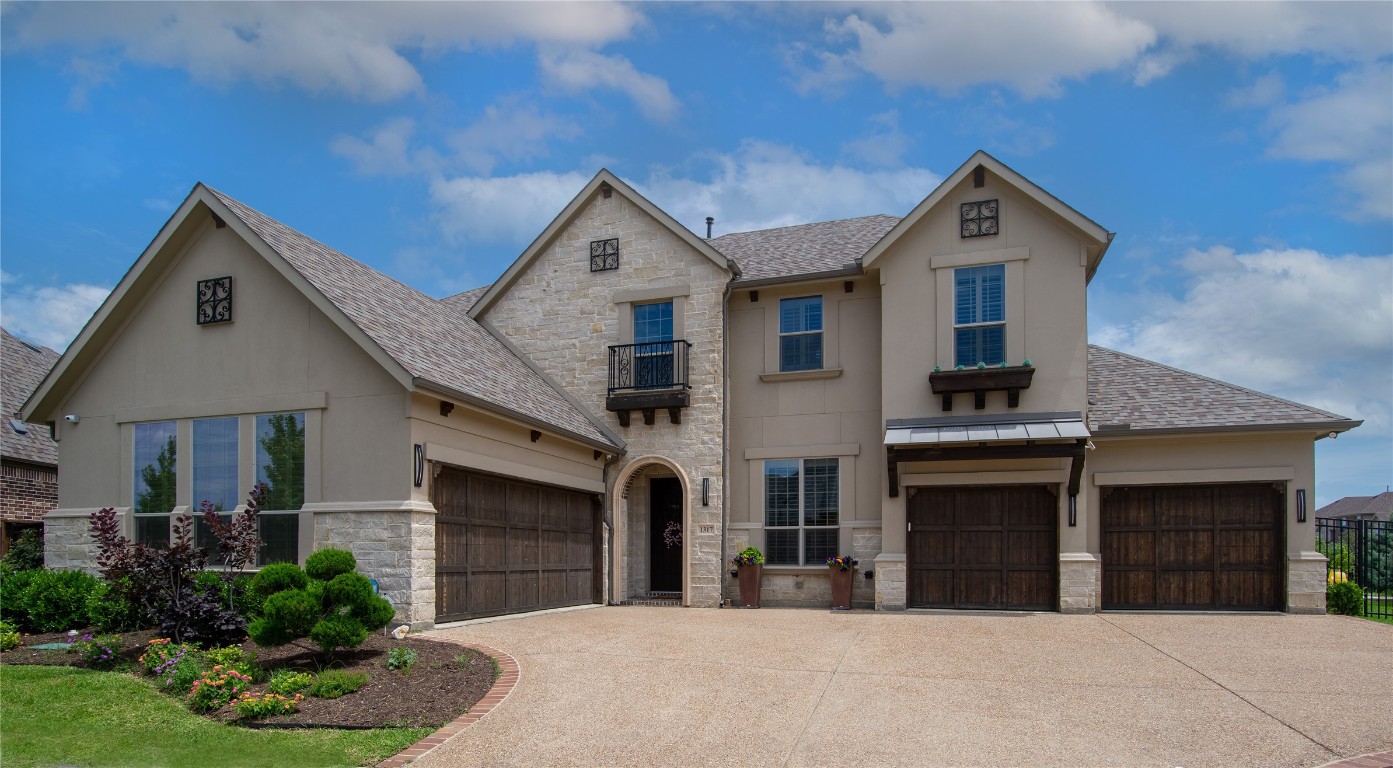 1317 Scarlet Oak Drive Arlington TX 76005