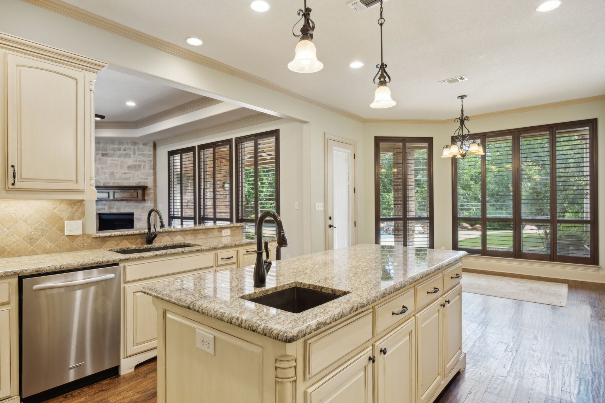 301 Harrison Circle Van Alstyne TX 75495