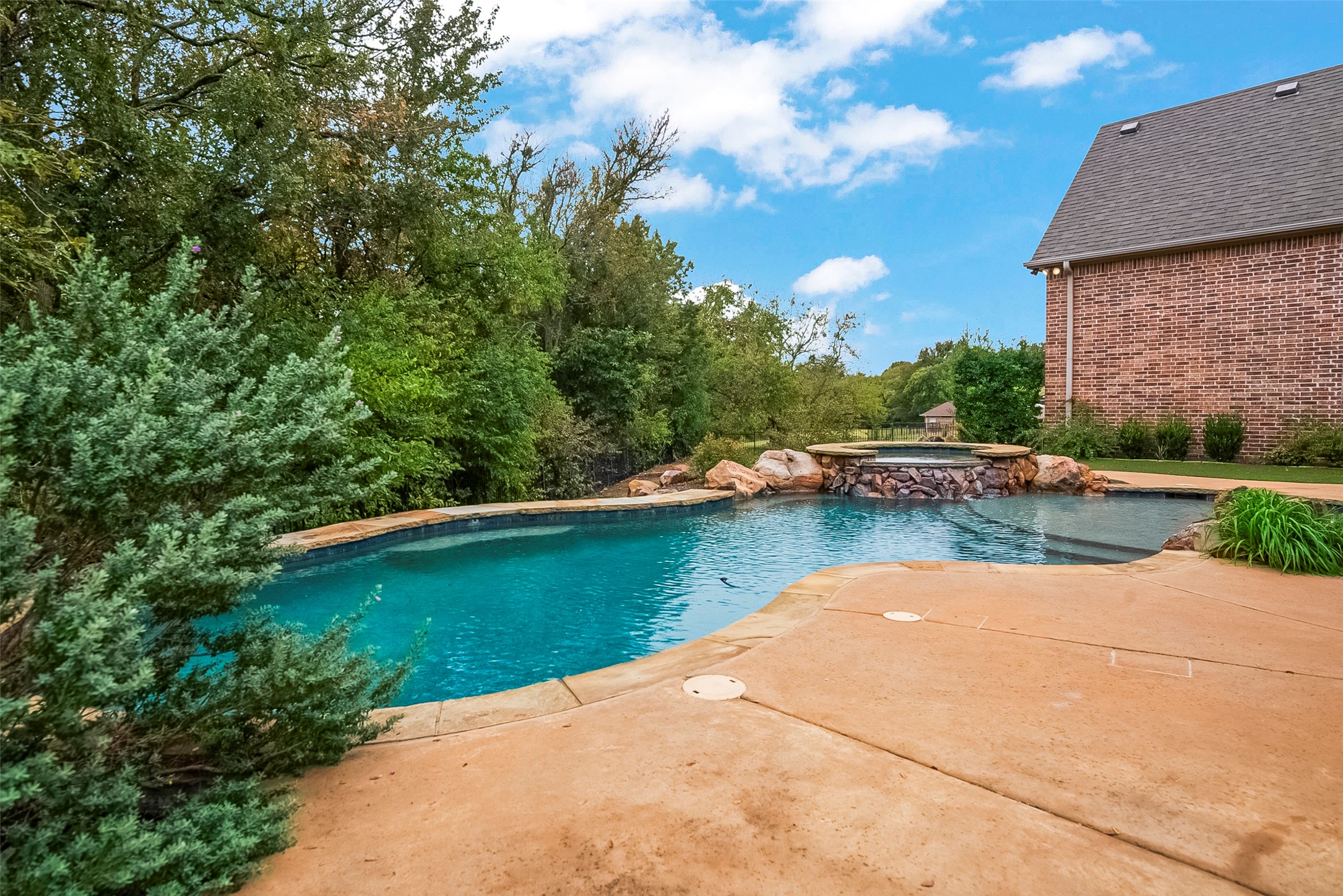 301 Harrison Circle Van Alstyne TX 75495