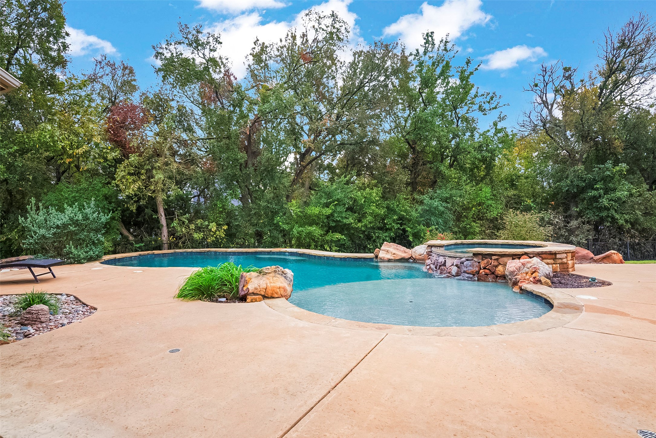 301 Harrison Circle Van Alstyne TX 75495