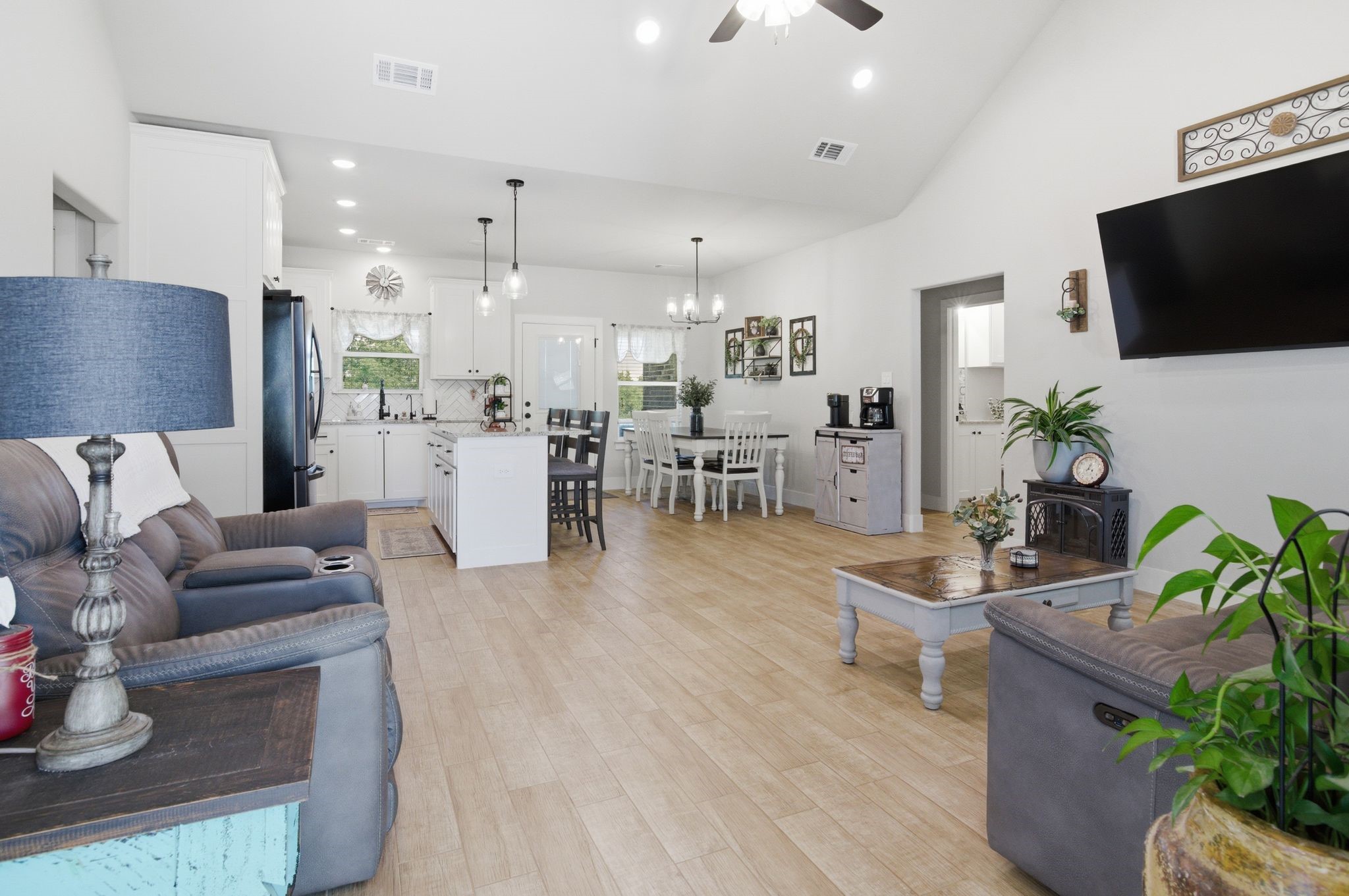 112 Monarch Lane Poolville TX 76487
