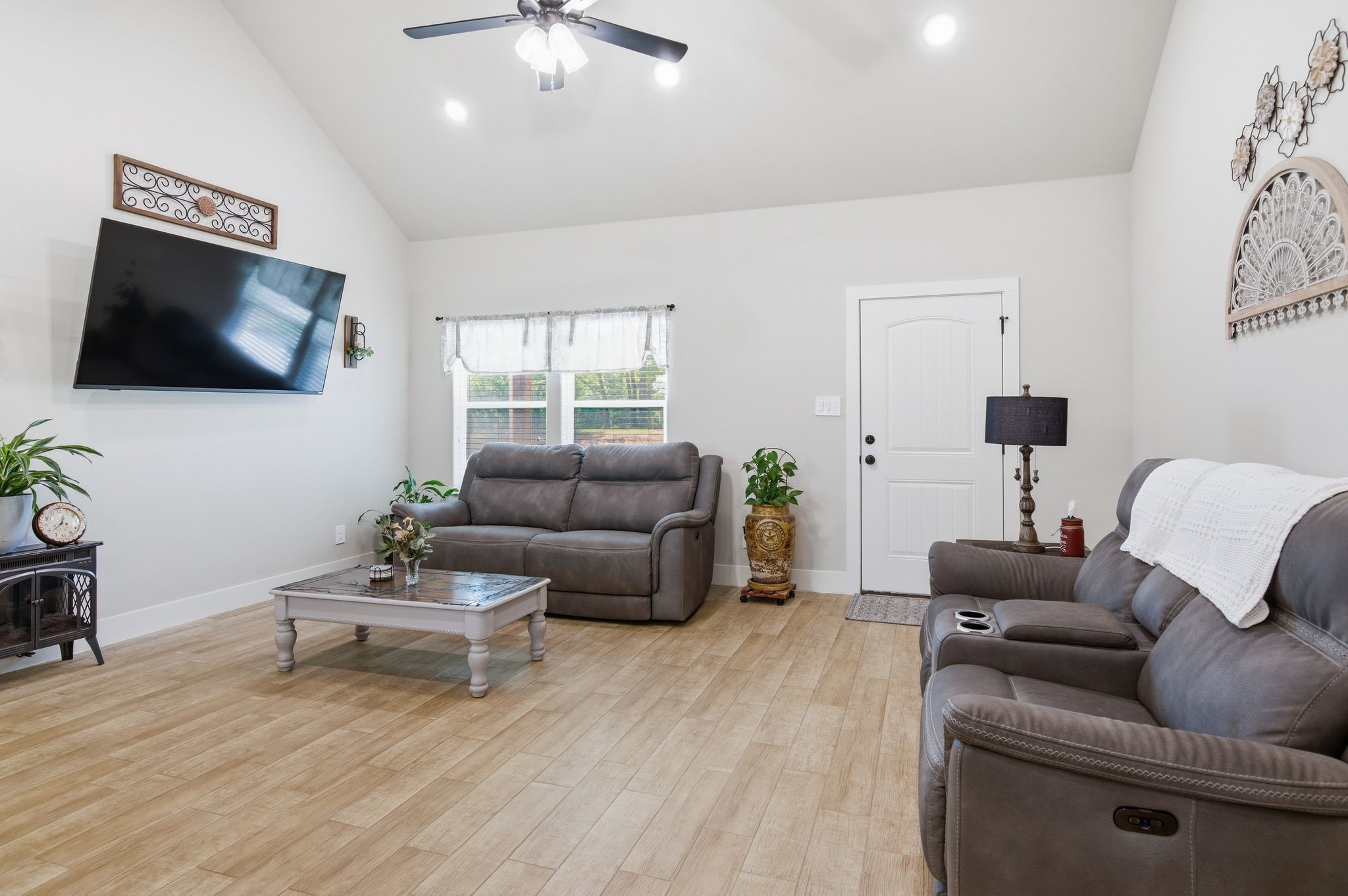 112 Monarch Lane Poolville TX 76487