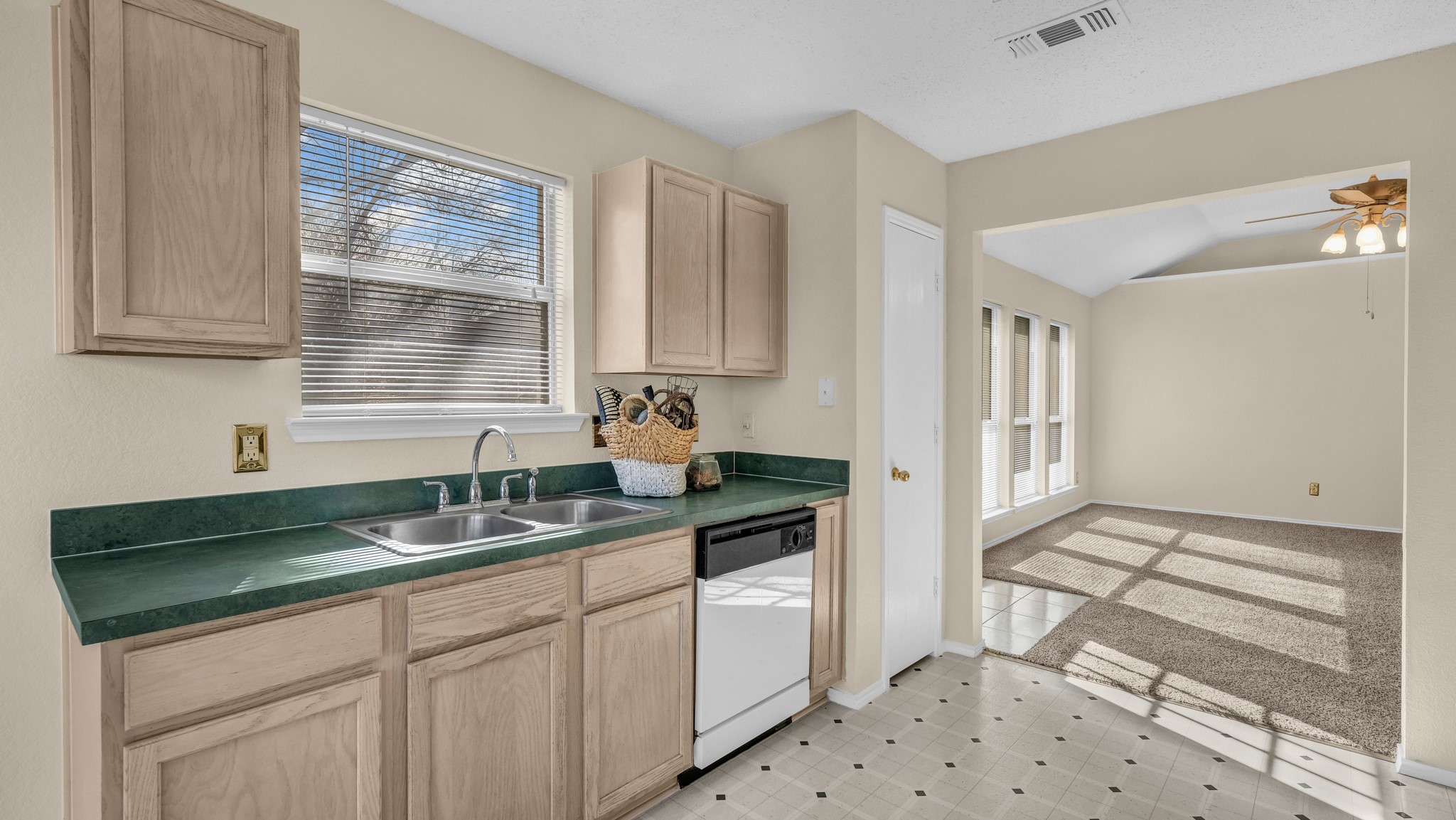 1100 Miles Avenue Burleson TX 76028