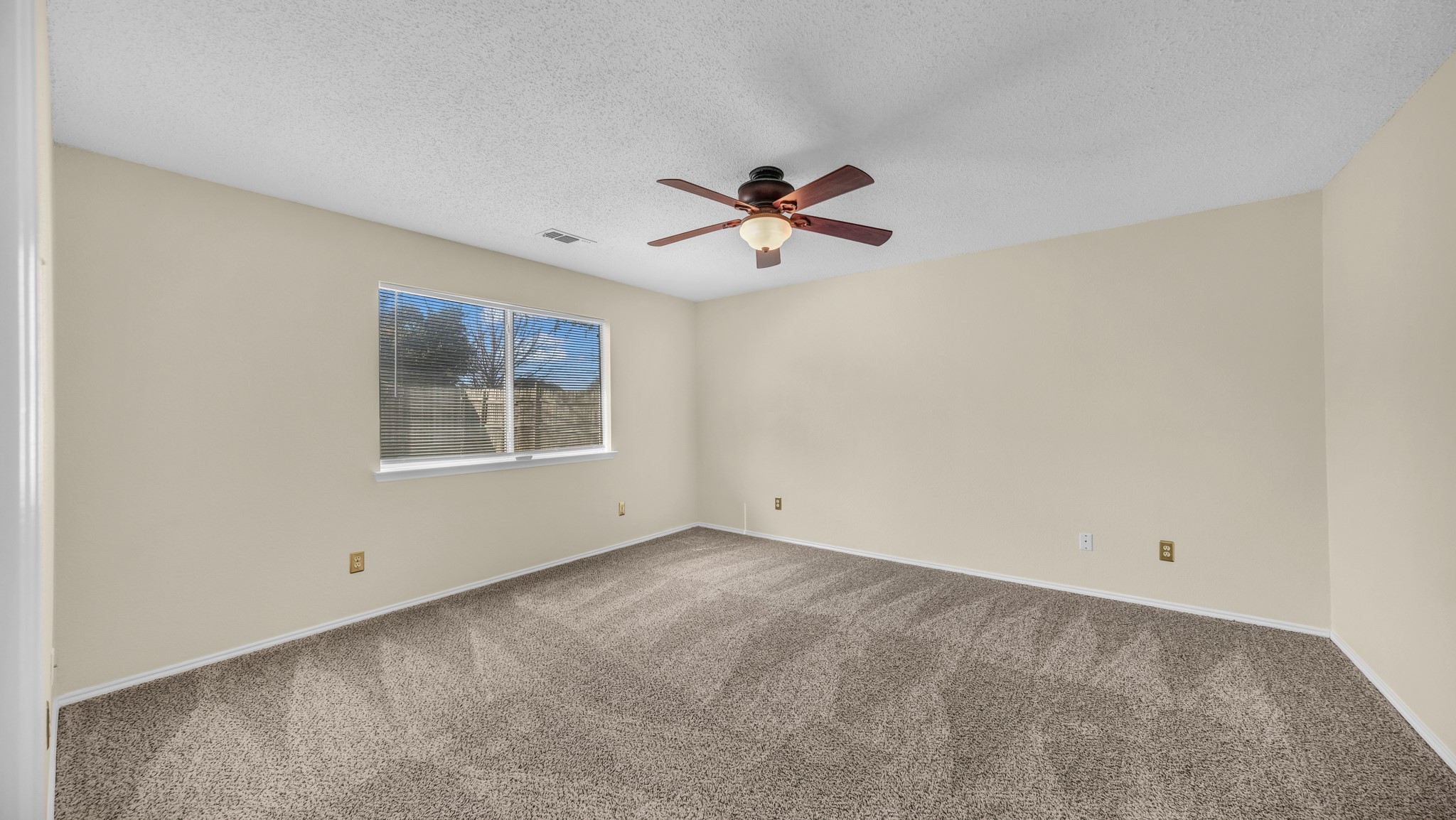 1100 Miles Avenue Burleson TX 76028