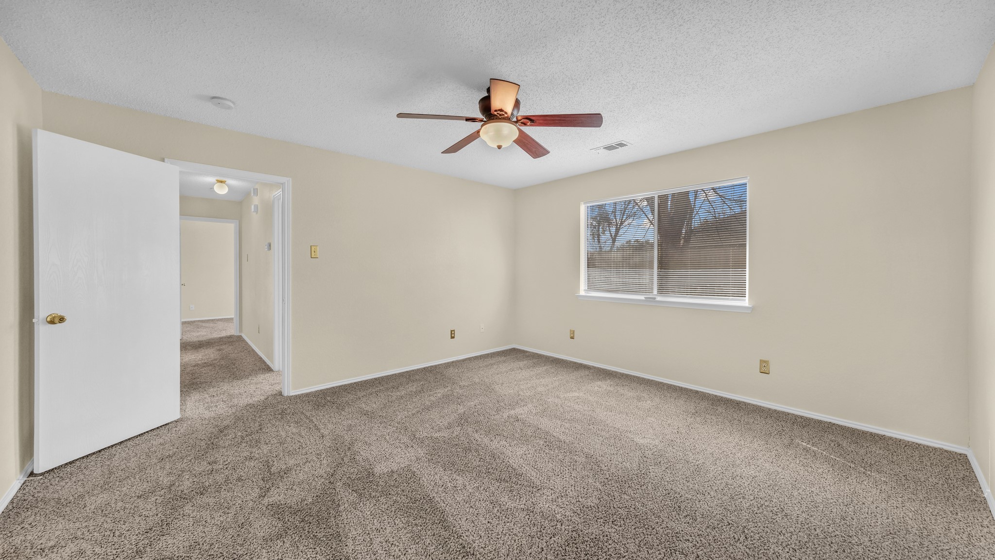 1100 Miles Avenue Burleson TX 76028