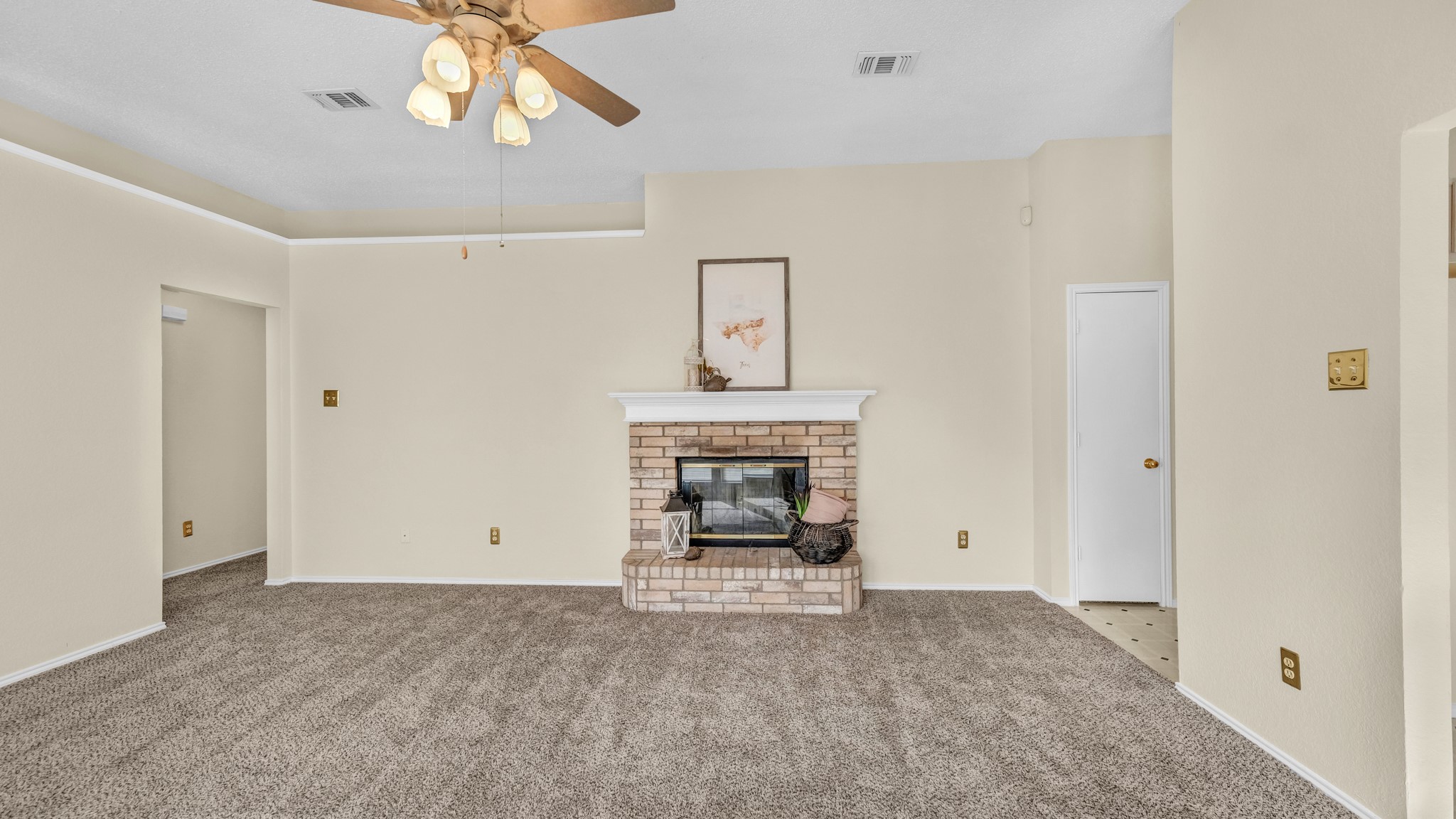 1100 Miles Avenue Burleson TX 76028