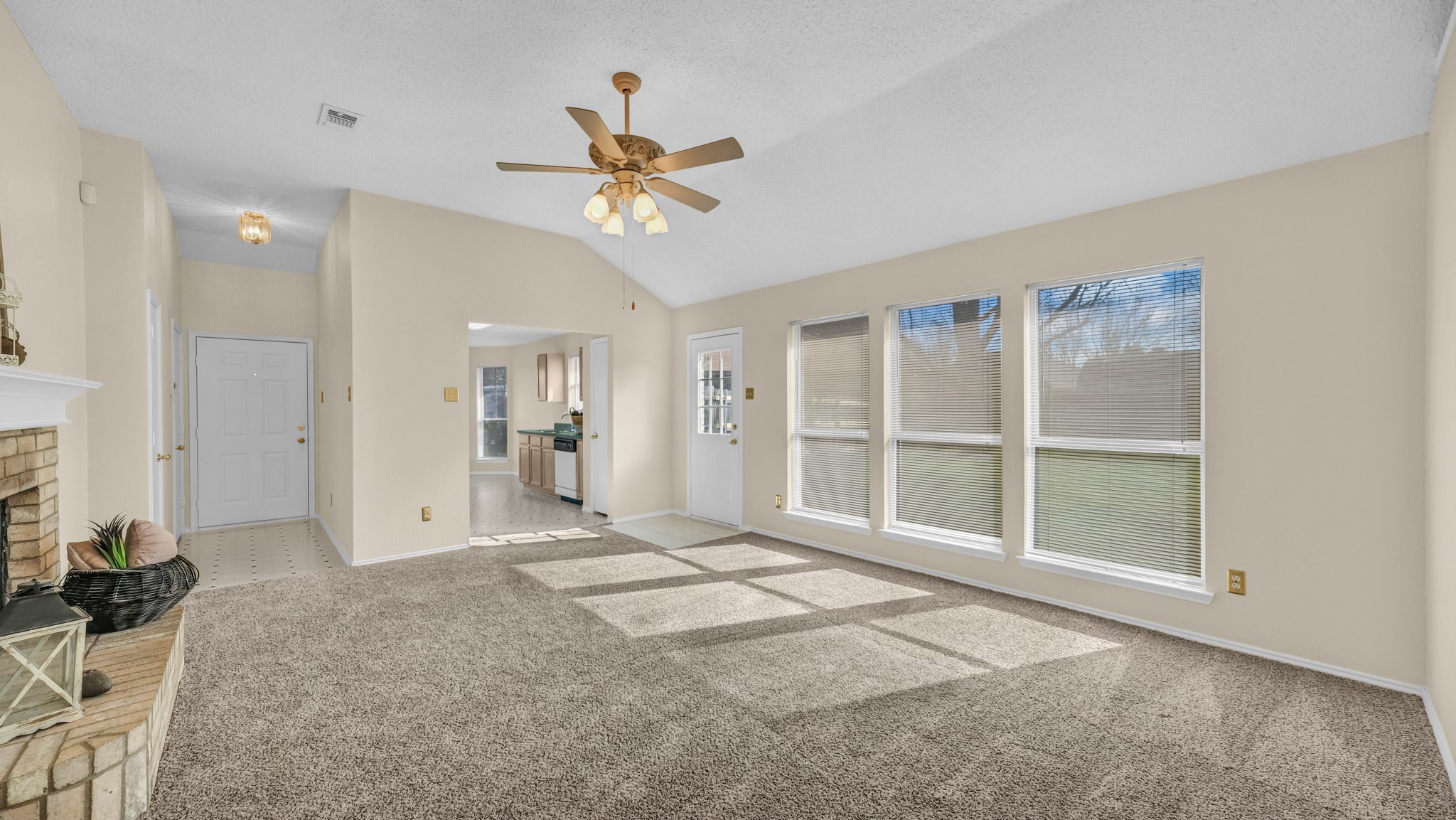 1100 Miles Avenue Burleson TX 76028
