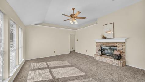 1100 Miles Avenue Burleson TX 76028