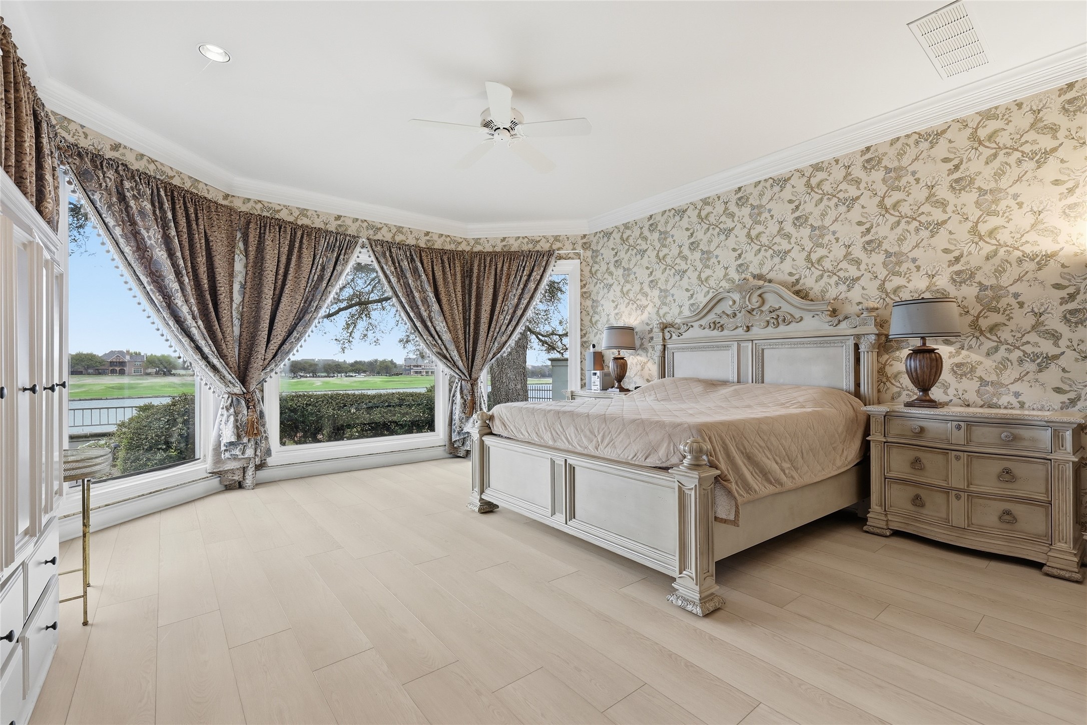 7204 Round Hill Road Mckinney TX 75072