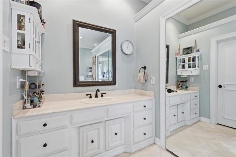7204 Round Hill Road Mckinney TX 75072
