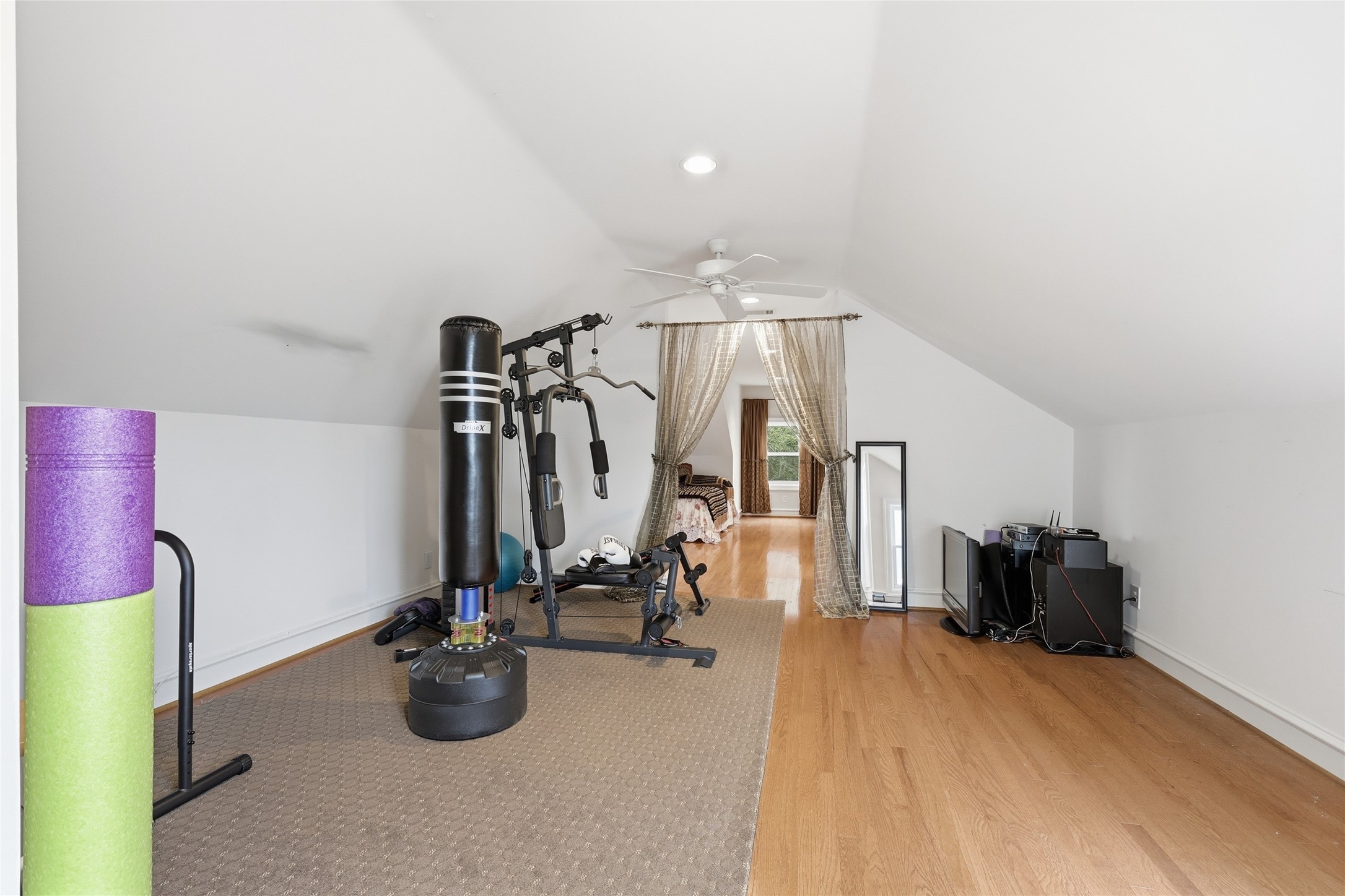 7204 Round Hill Road Mckinney TX 75072