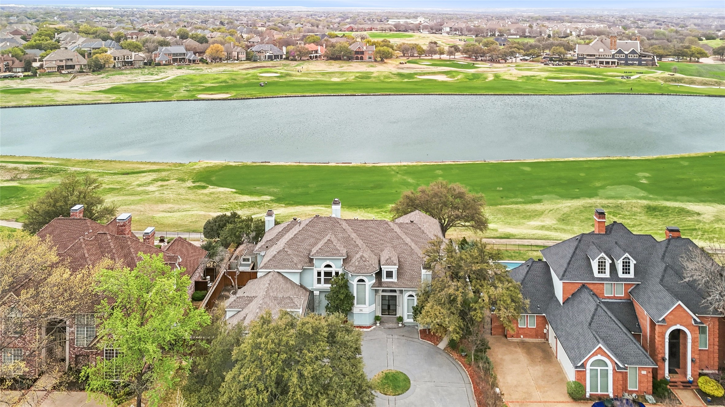 7204 Round Hill Road Mckinney TX 75072