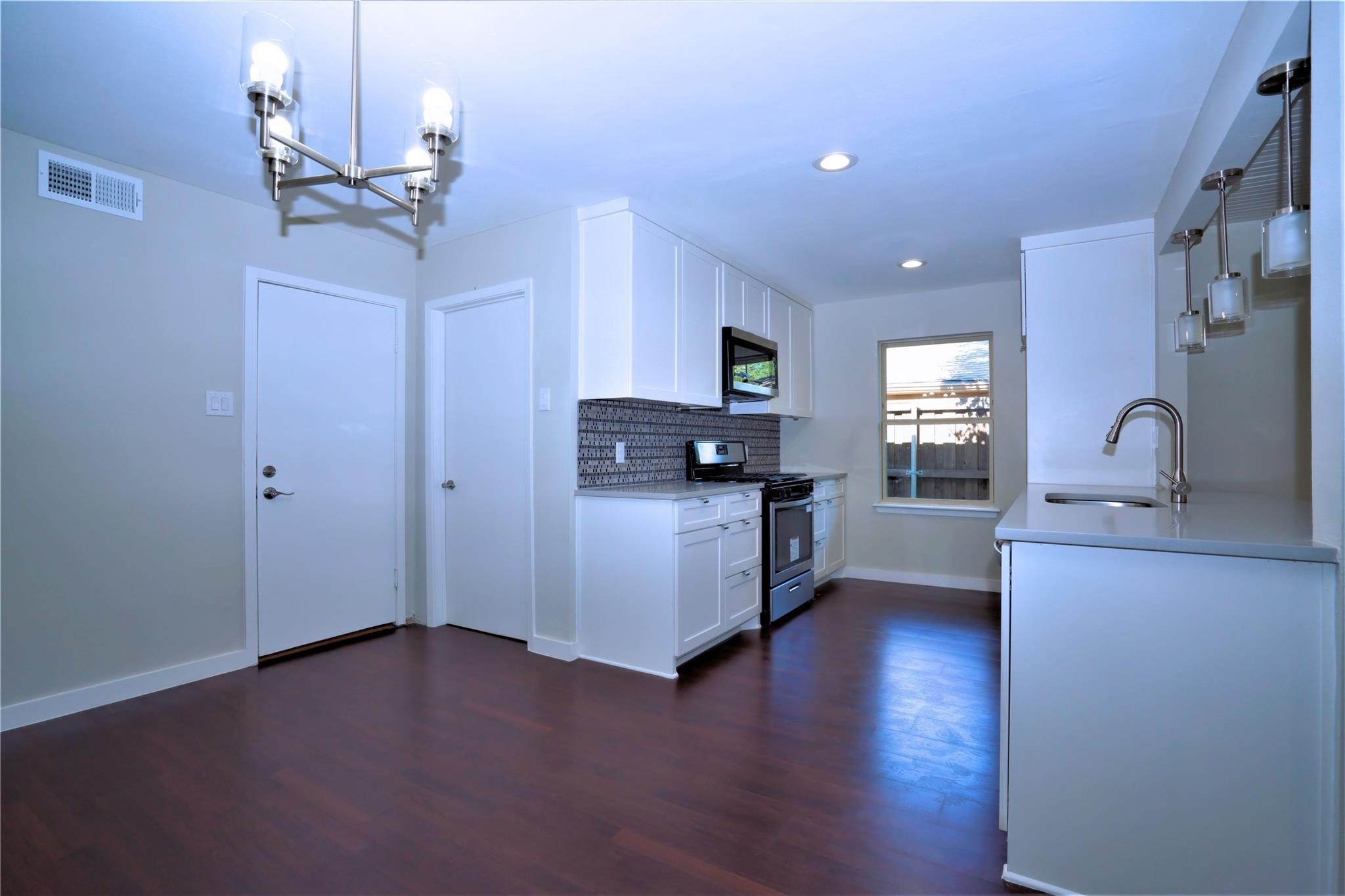 2435 Hillsboro Avenue Dallas TX 75228