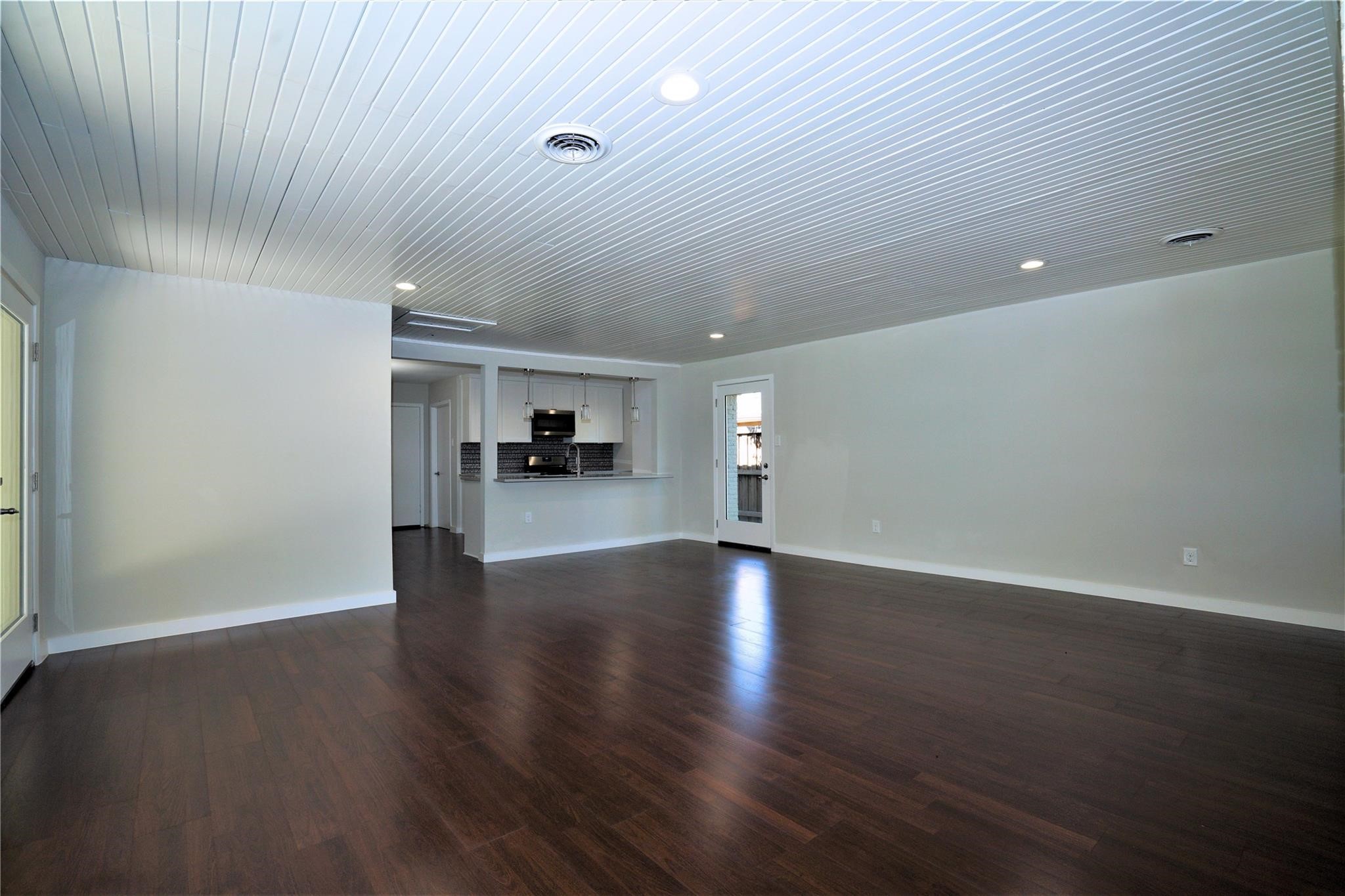 2435 Hillsboro Avenue Dallas TX 75228