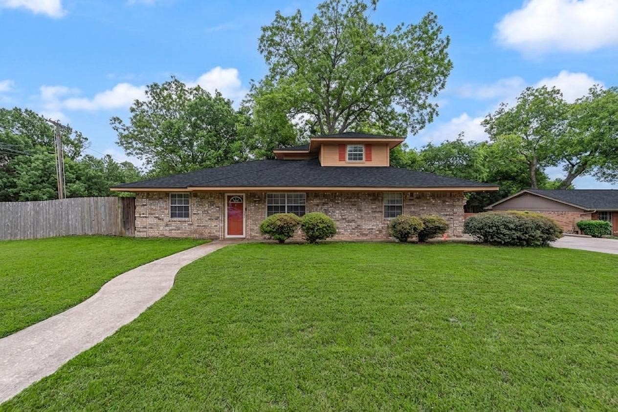 314 Fairfield Street Gainesville TX 76240