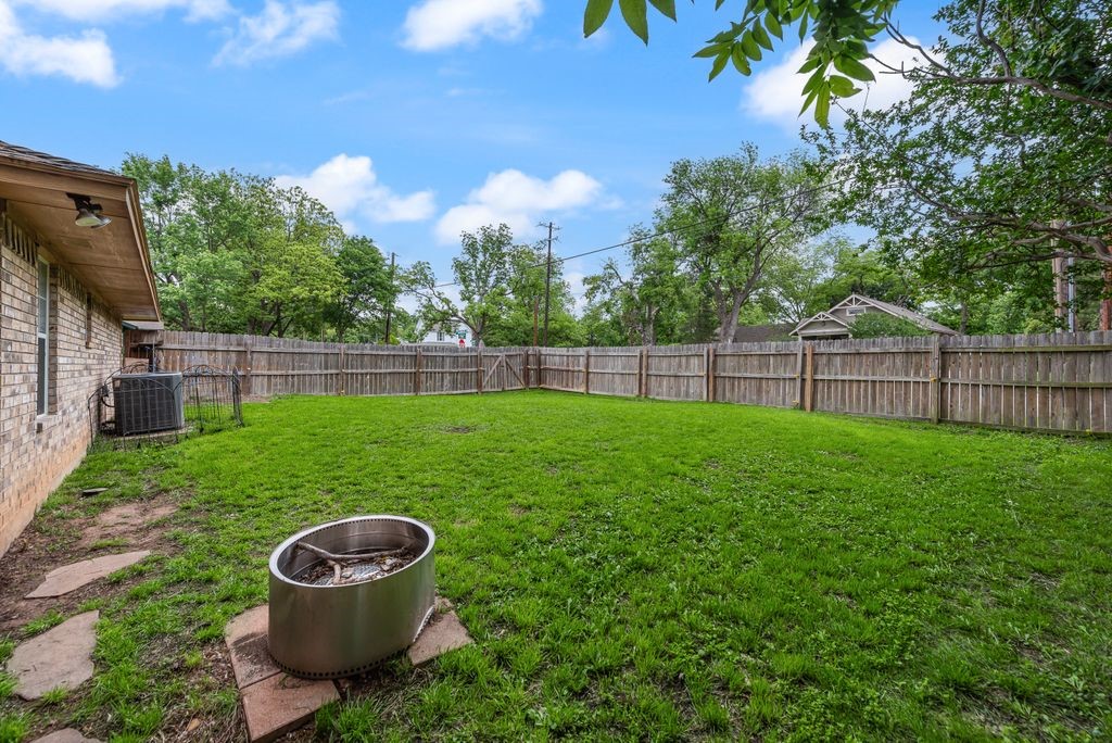 314 Fairfield Street Gainesville TX 76240