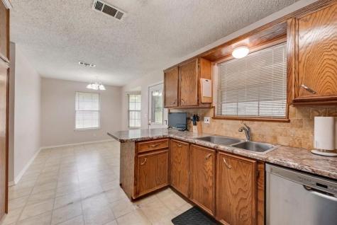 314 Fairfield Street Gainesville TX 76240