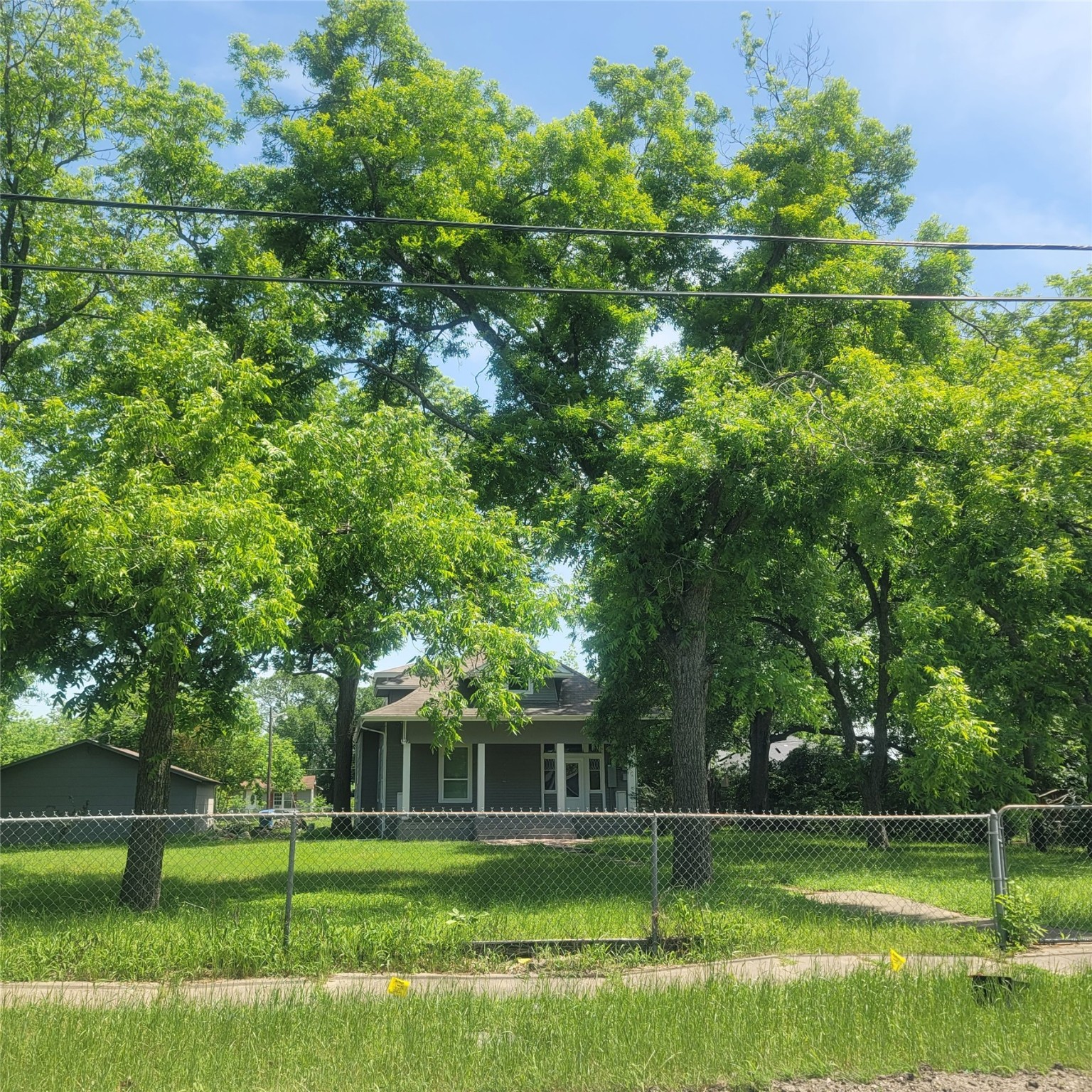 1325 W 13th Avenue Corsicana TX 75110