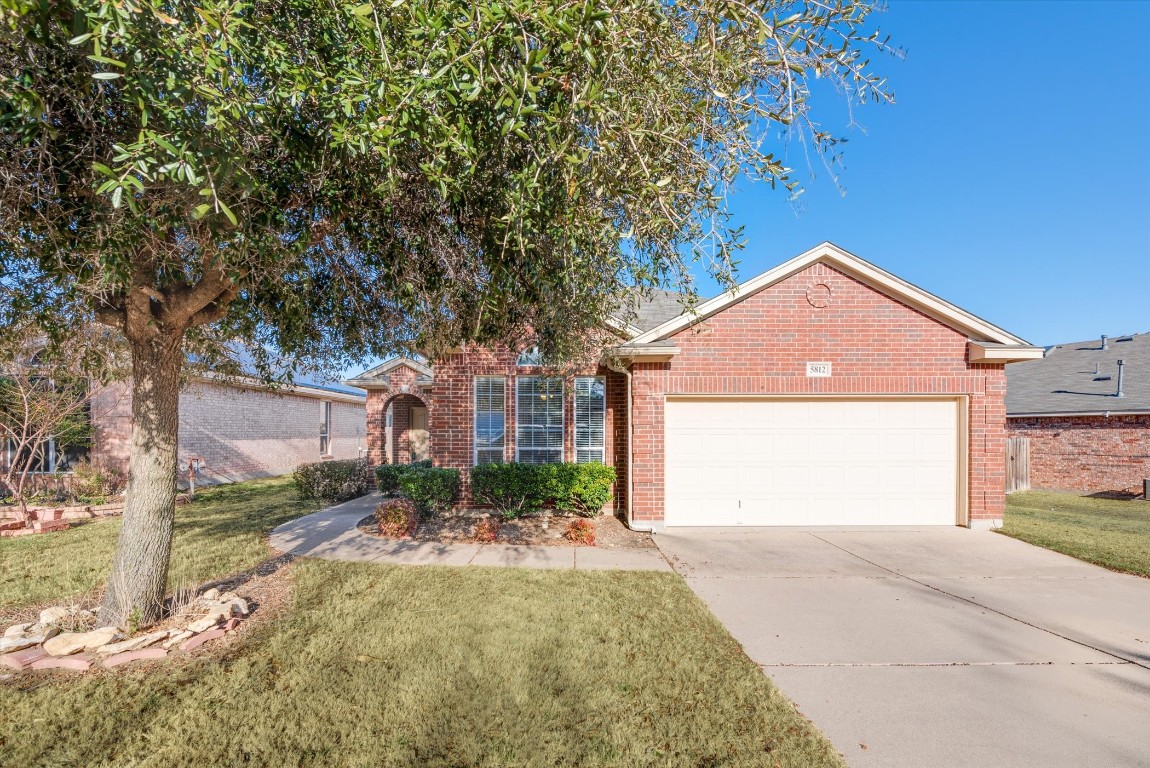 5812 Pearl Oyster Lane Fort Worth TX 76179