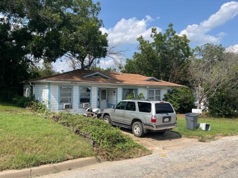 1240 W Water Street Weatherford TX 76086