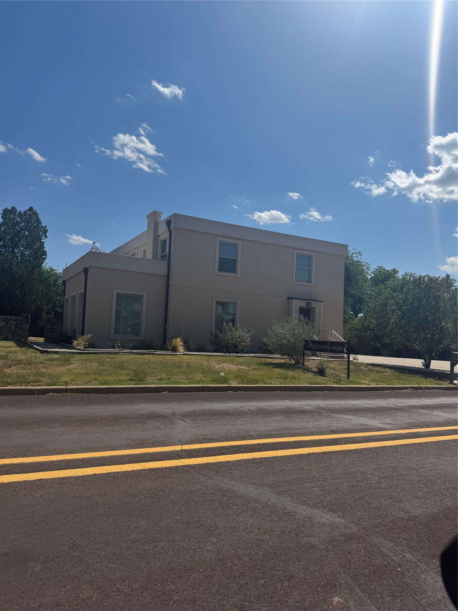 901 W 3rd Street Quanah TX 79252