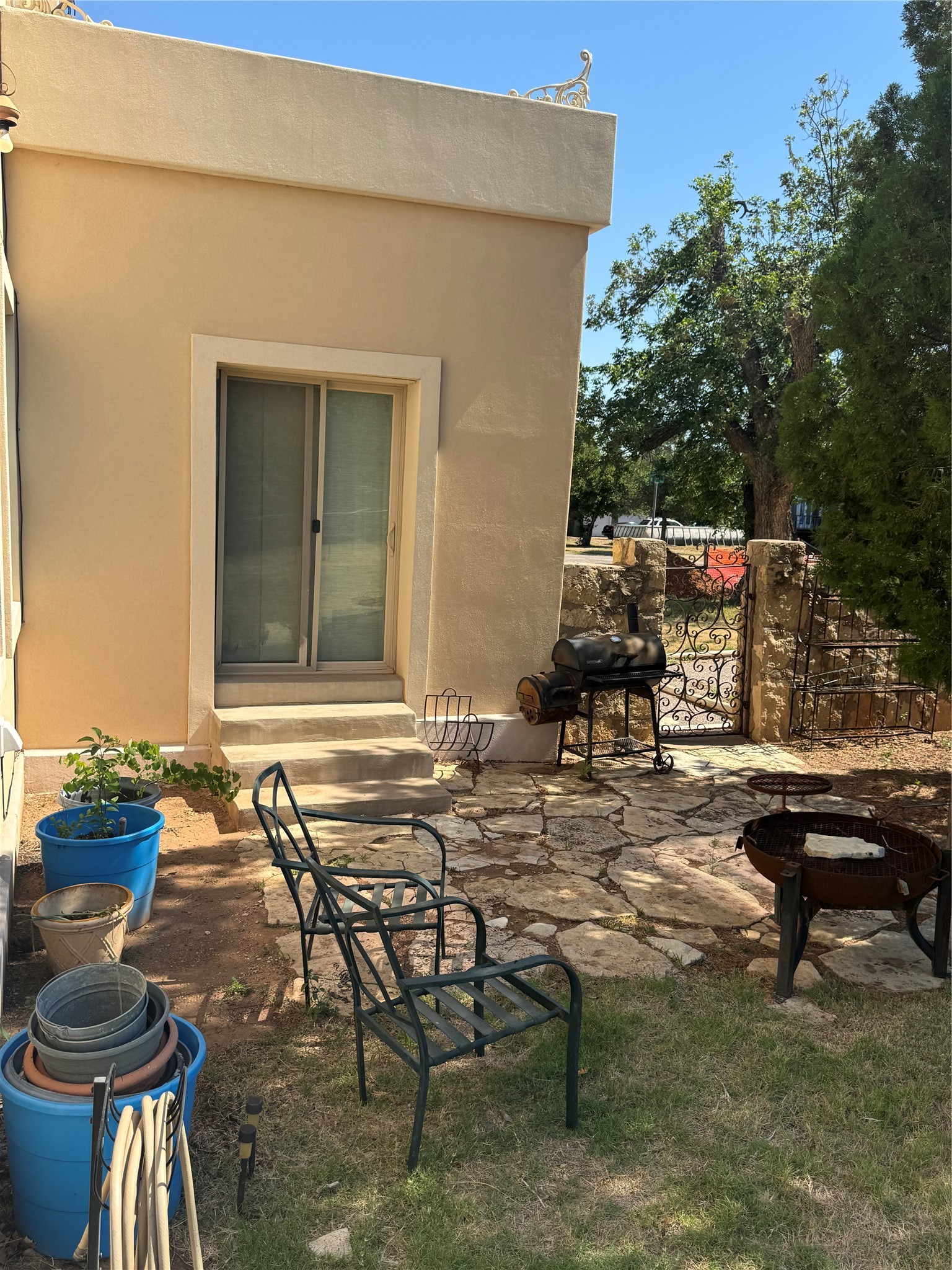 901 W 3rd Street Quanah TX 79252