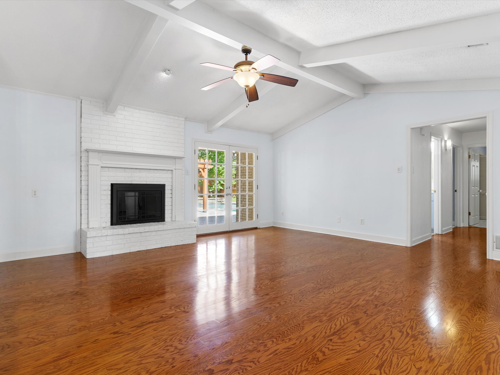1800 Holm Oak Street Arlington TX 76012