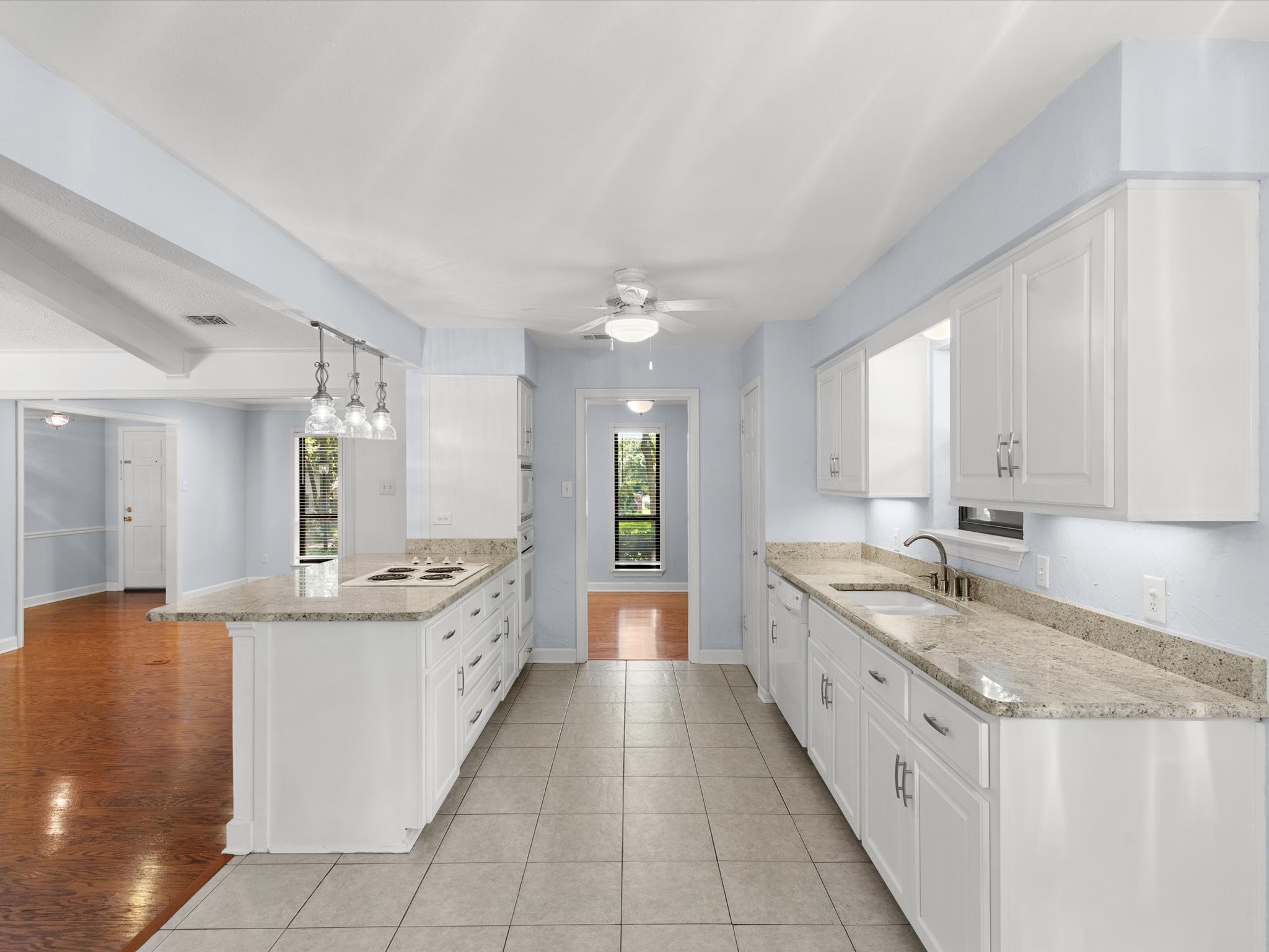 1800 Holm Oak Street Arlington TX 76012