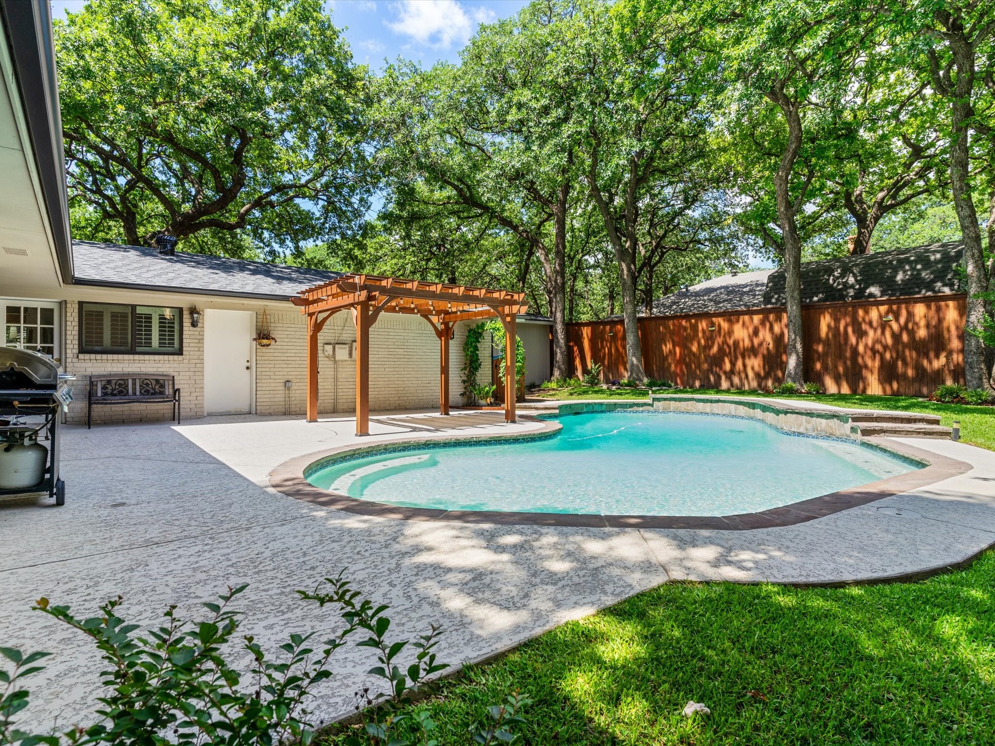 1800 Holm Oak Street Arlington TX 76012