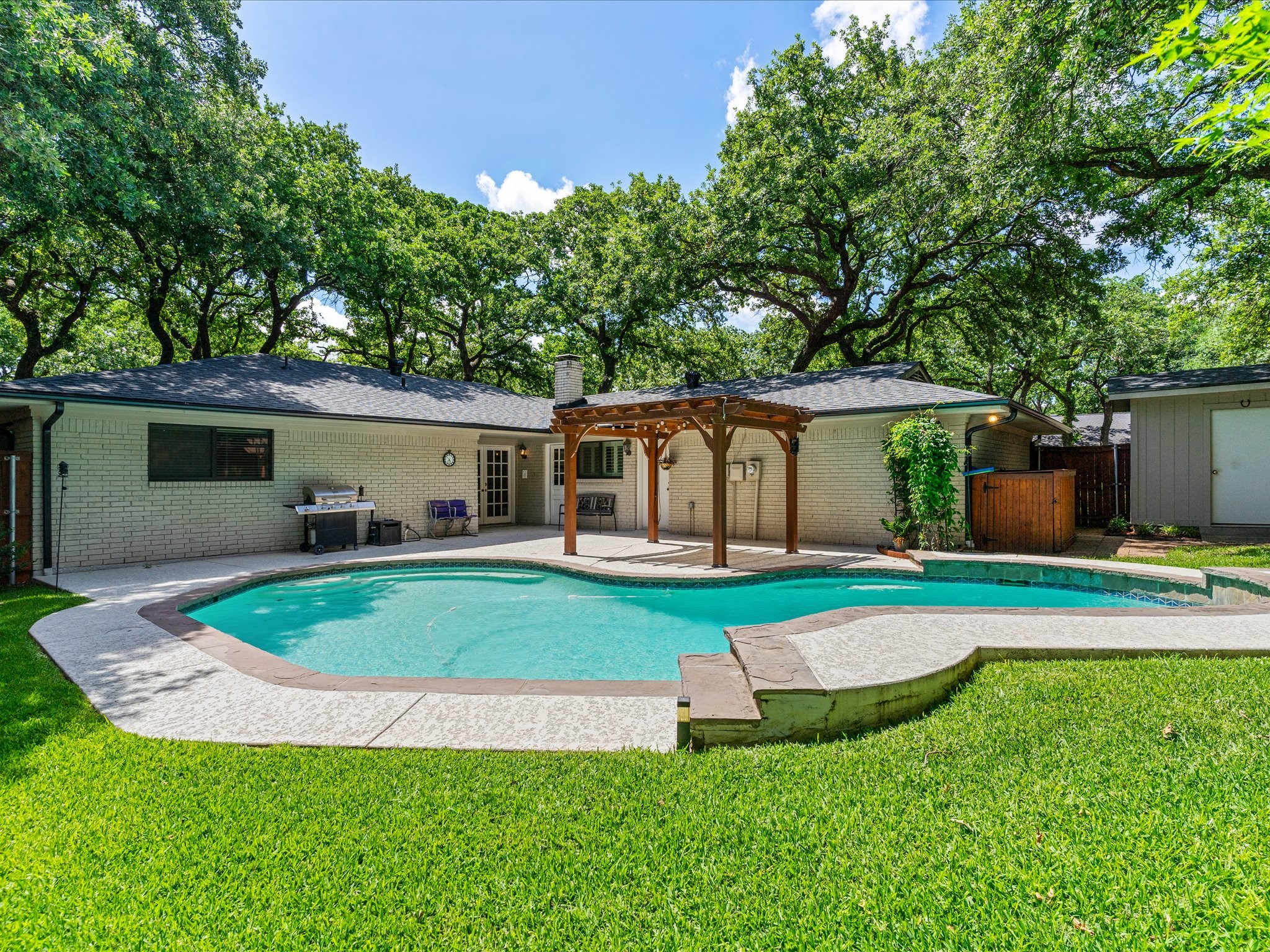 1800 Holm Oak Street Arlington TX 76012
