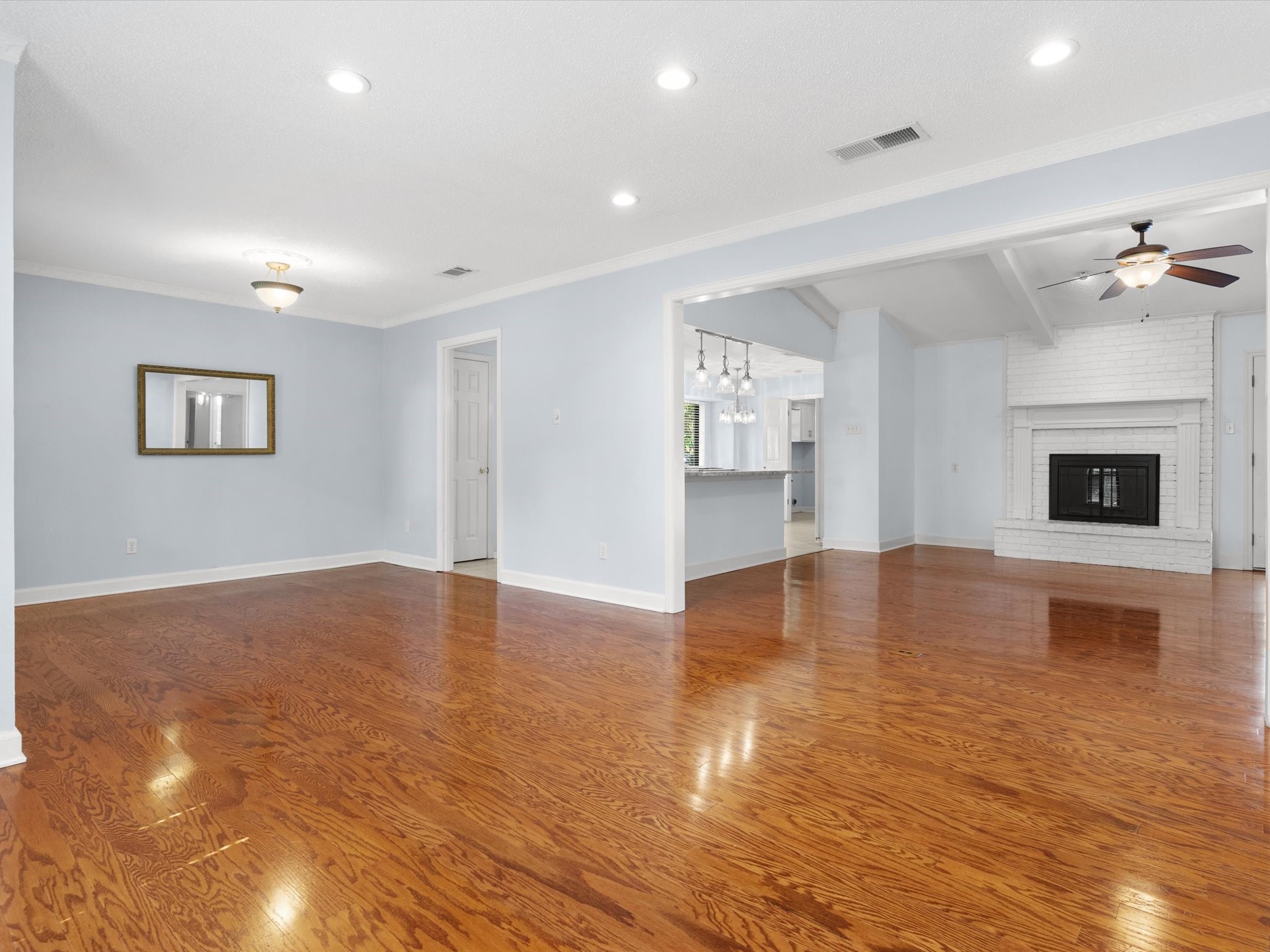 1800 Holm Oak Street Arlington TX 76012