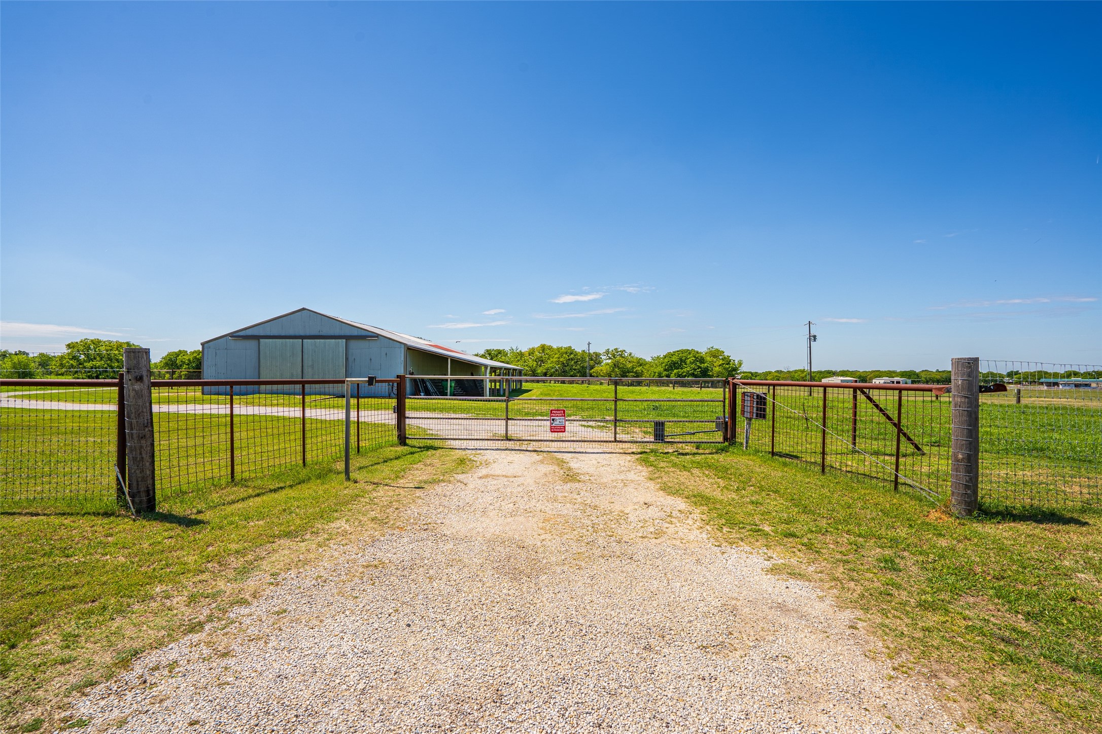 4700 E Fm 922 Valley View TX 76272
