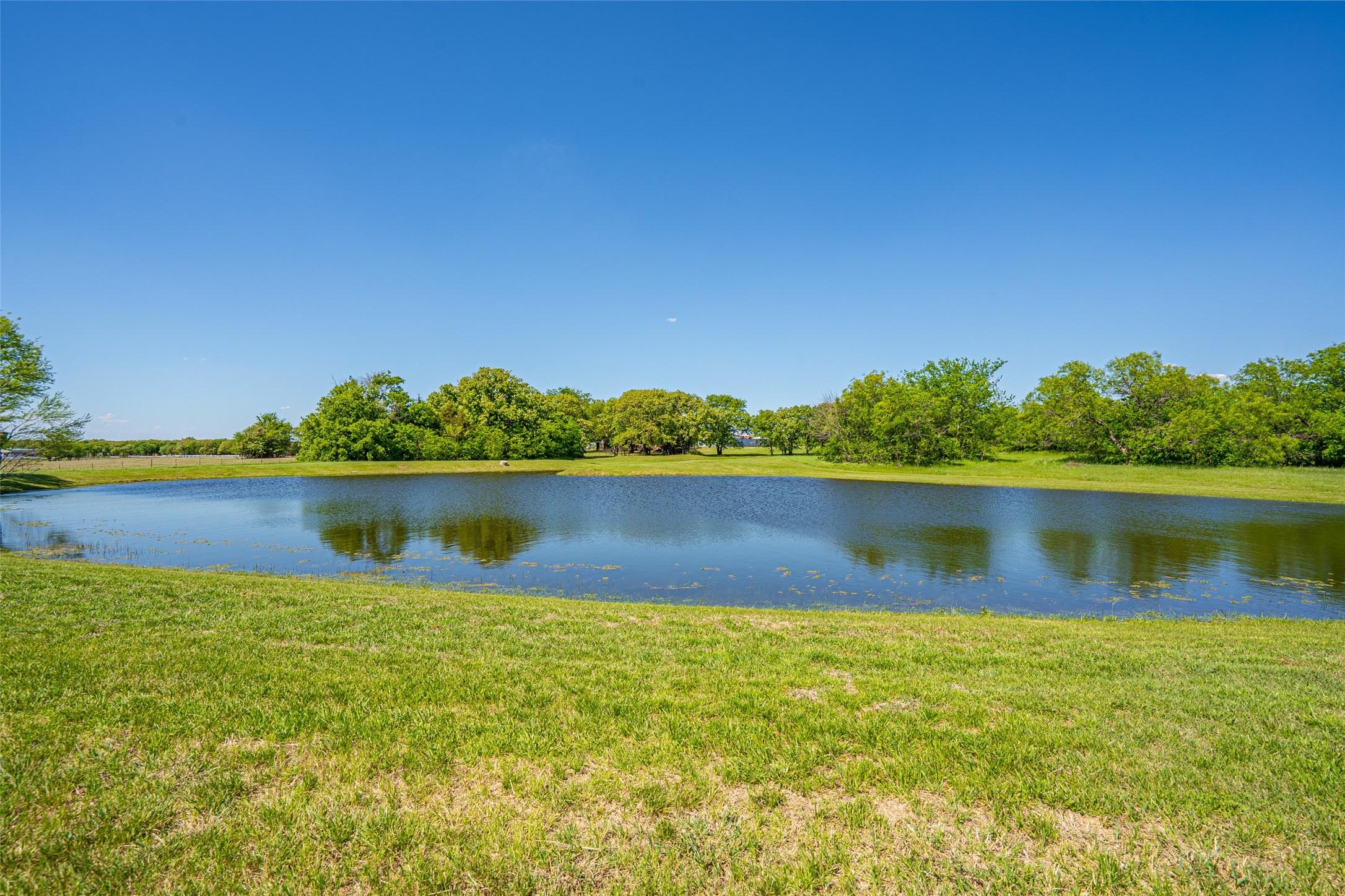 4700 E Fm 922 Valley View TX 76272