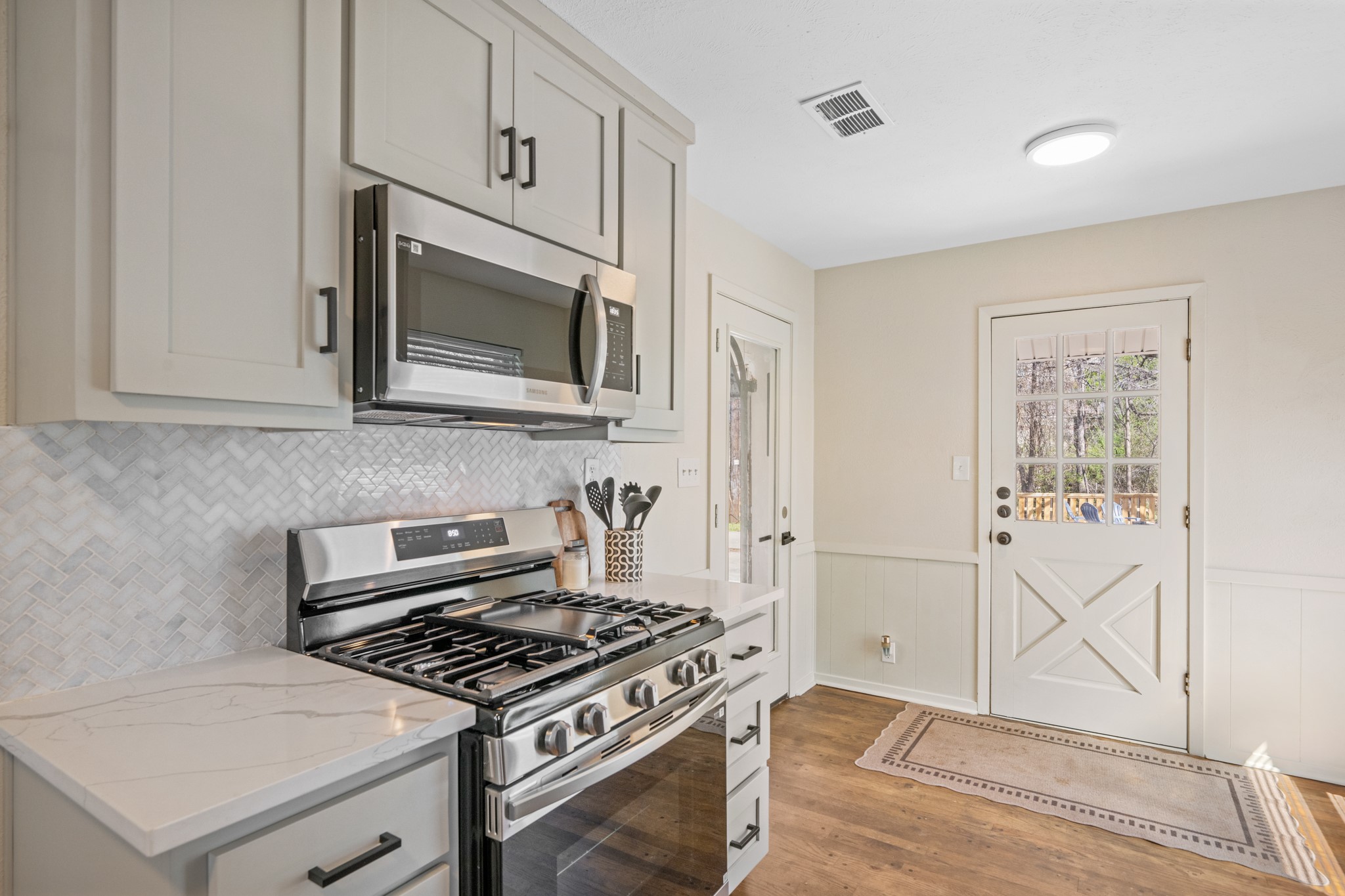 1209 Wildwood Drive Arlington TX 76011