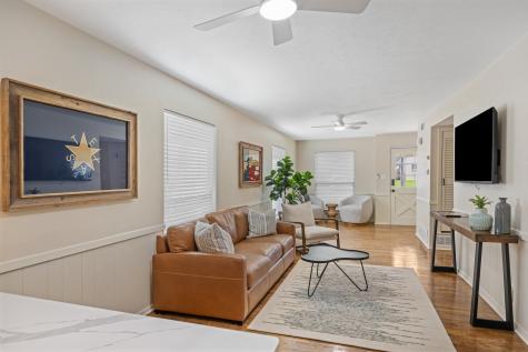 1209 Wildwood Drive Arlington TX 76011