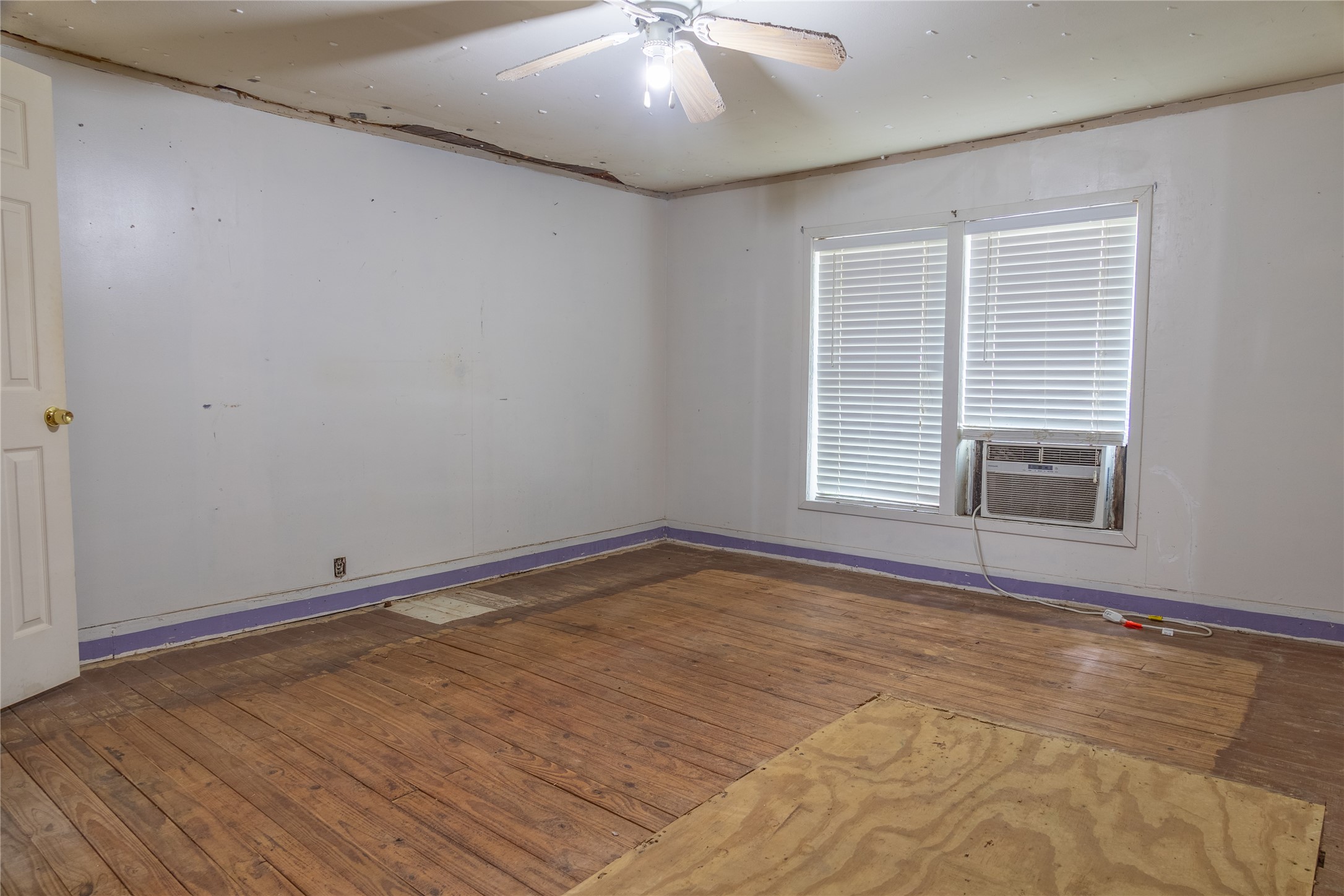 805 12th NE Paris TX 75460