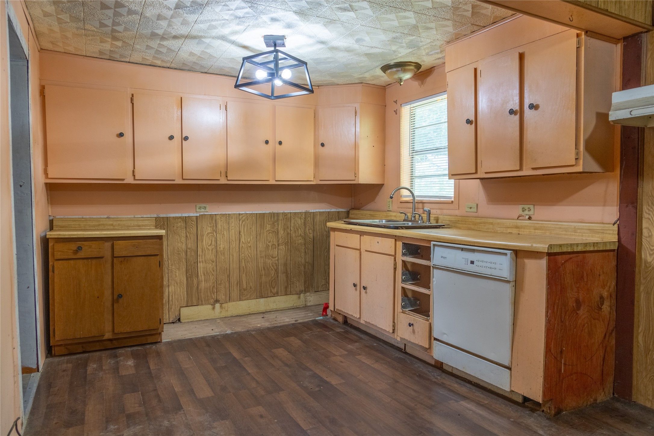 805 12th NE Paris TX 75460