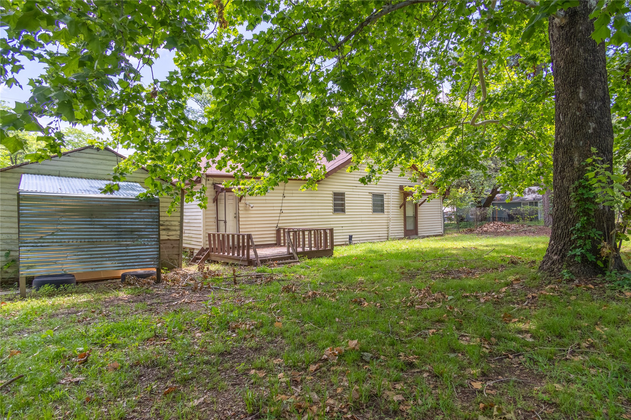805 12th NE Paris TX 75460
