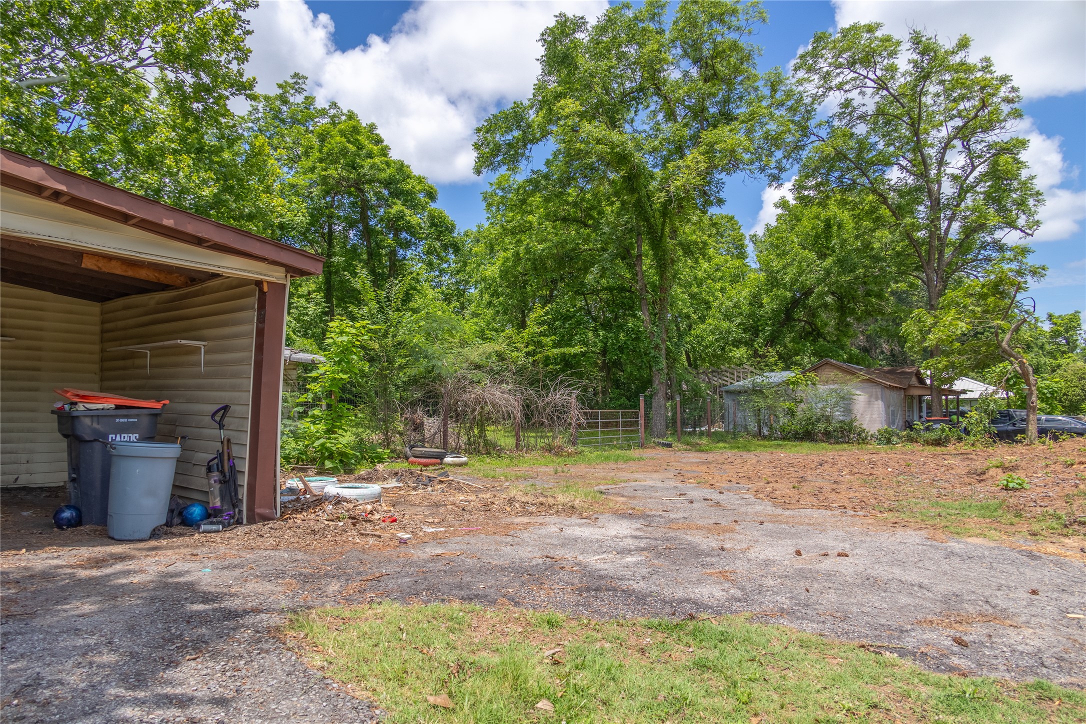 805 12th NE Paris TX 75460