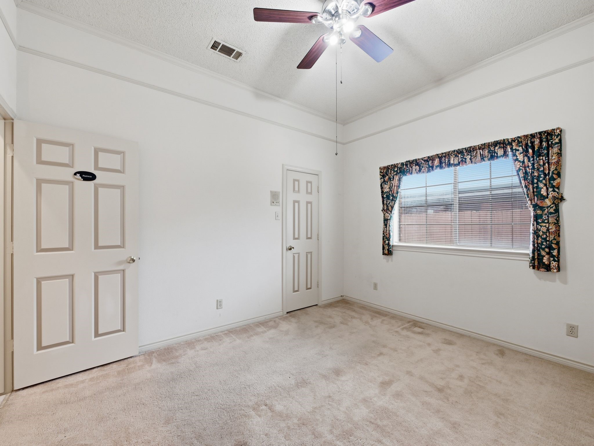 10211 Shadow Way Dallas TX 75243