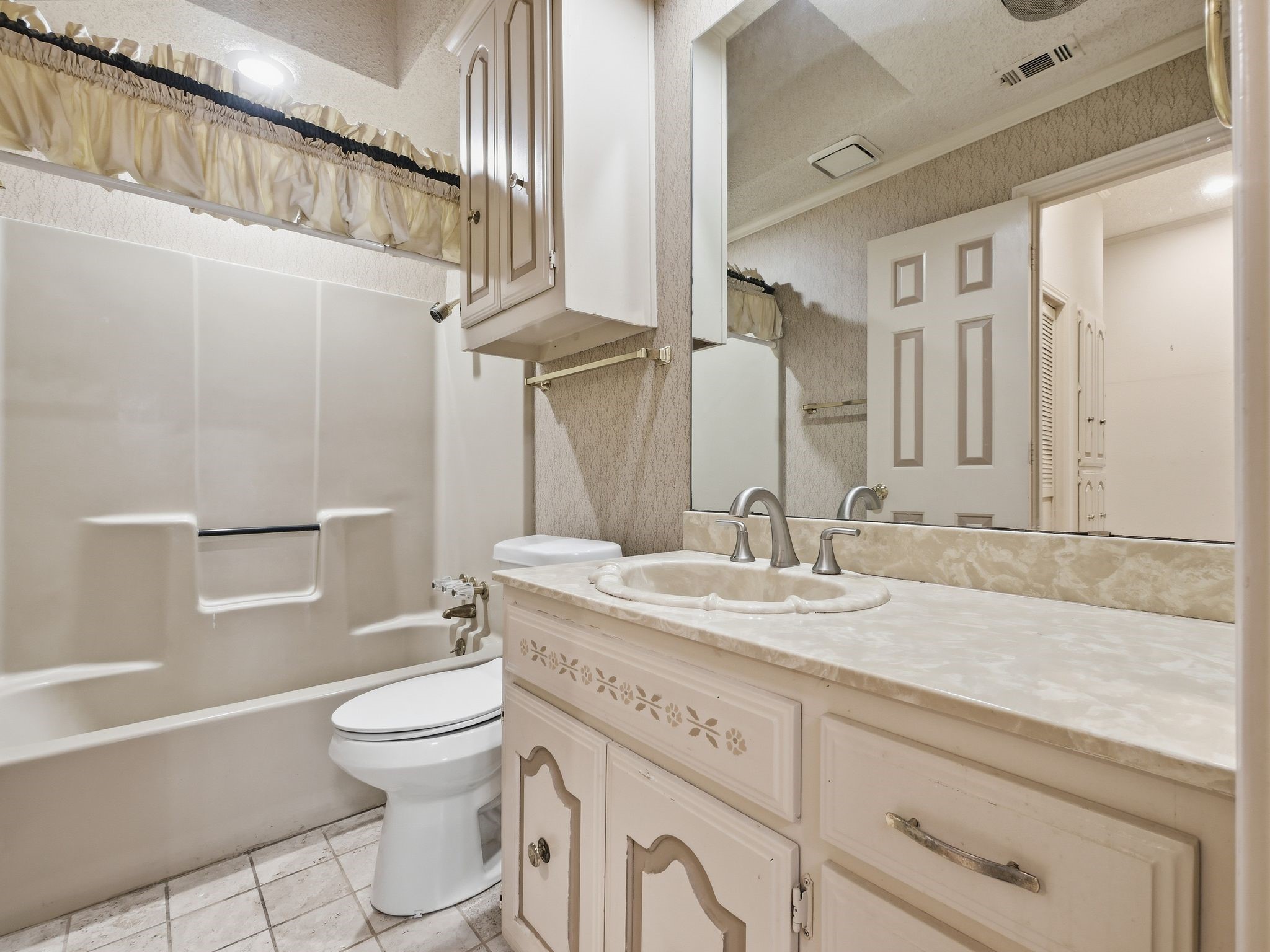 10211 Shadow Way Dallas TX 75243
