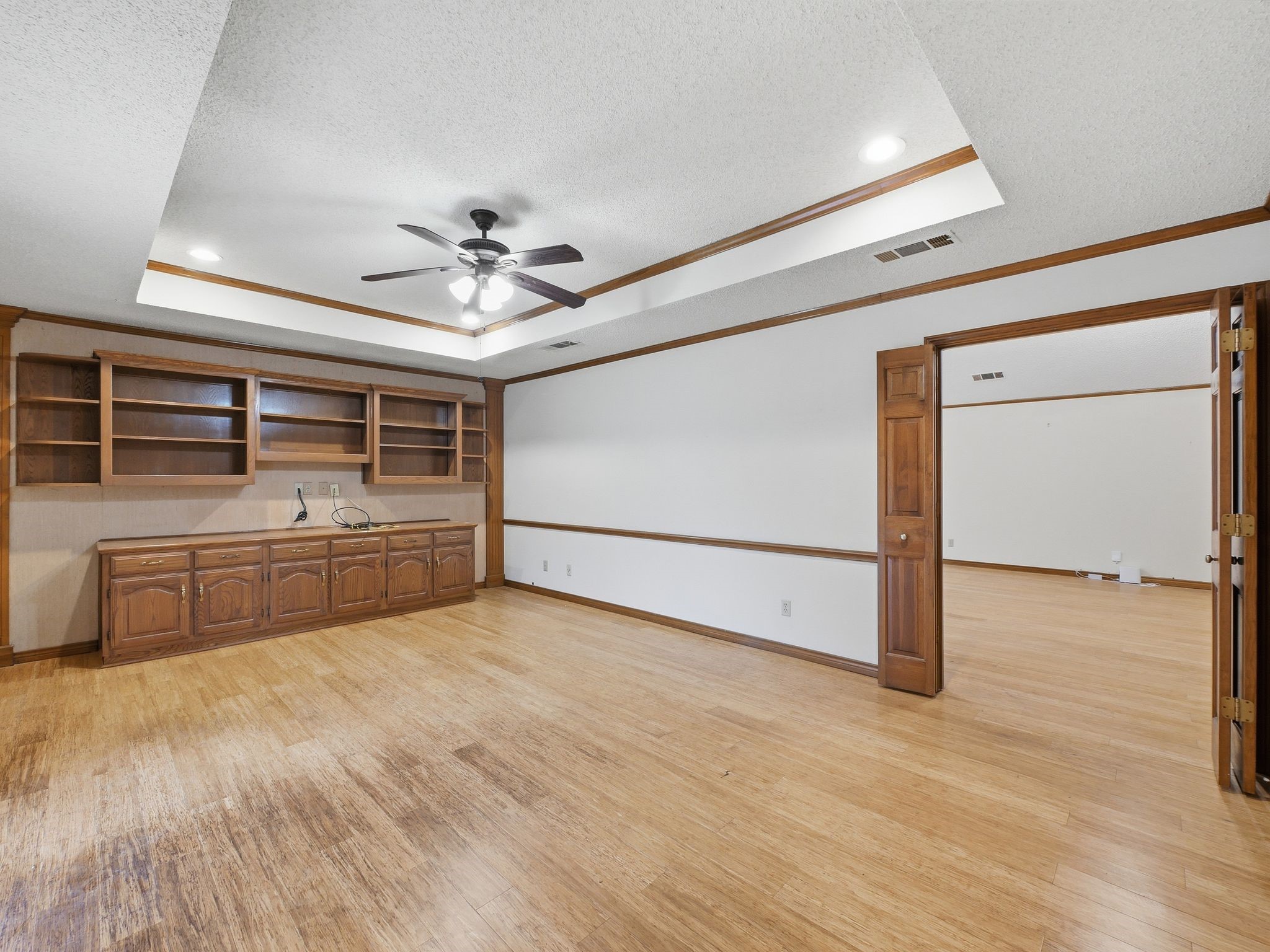 10211 Shadow Way Dallas TX 75243