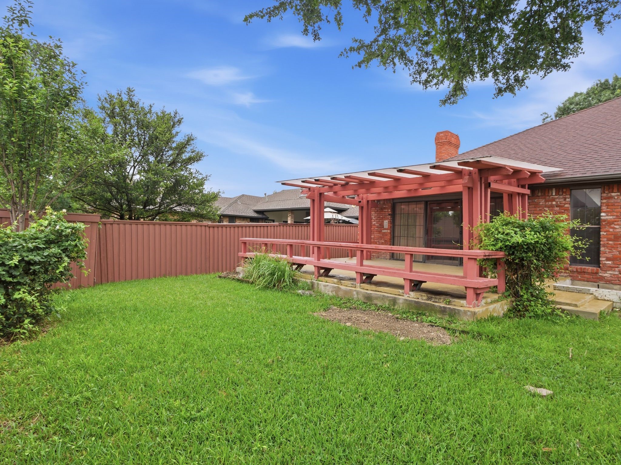 10211 Shadow Way Dallas TX 75243