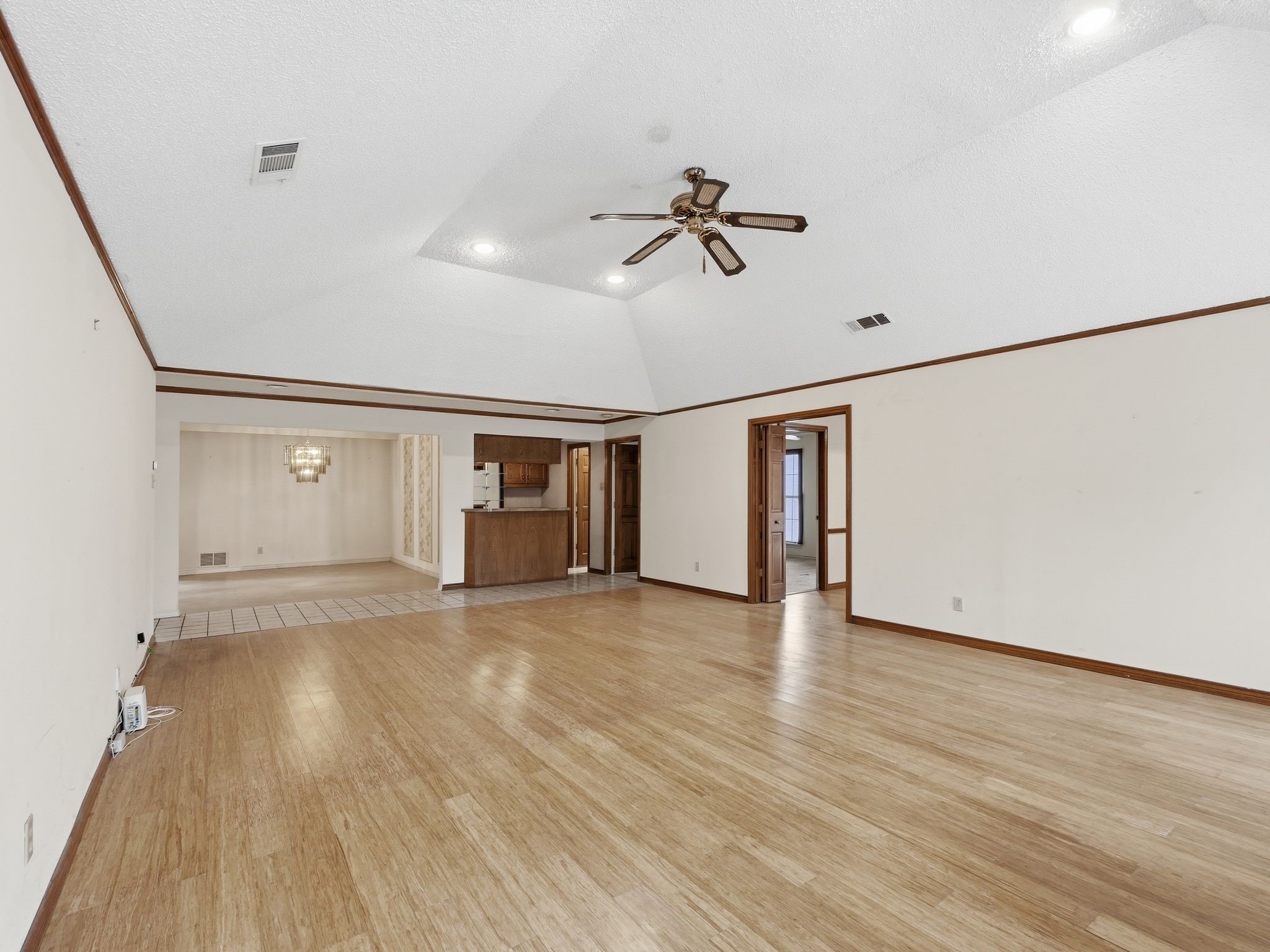 10211 Shadow Way Dallas TX 75243
