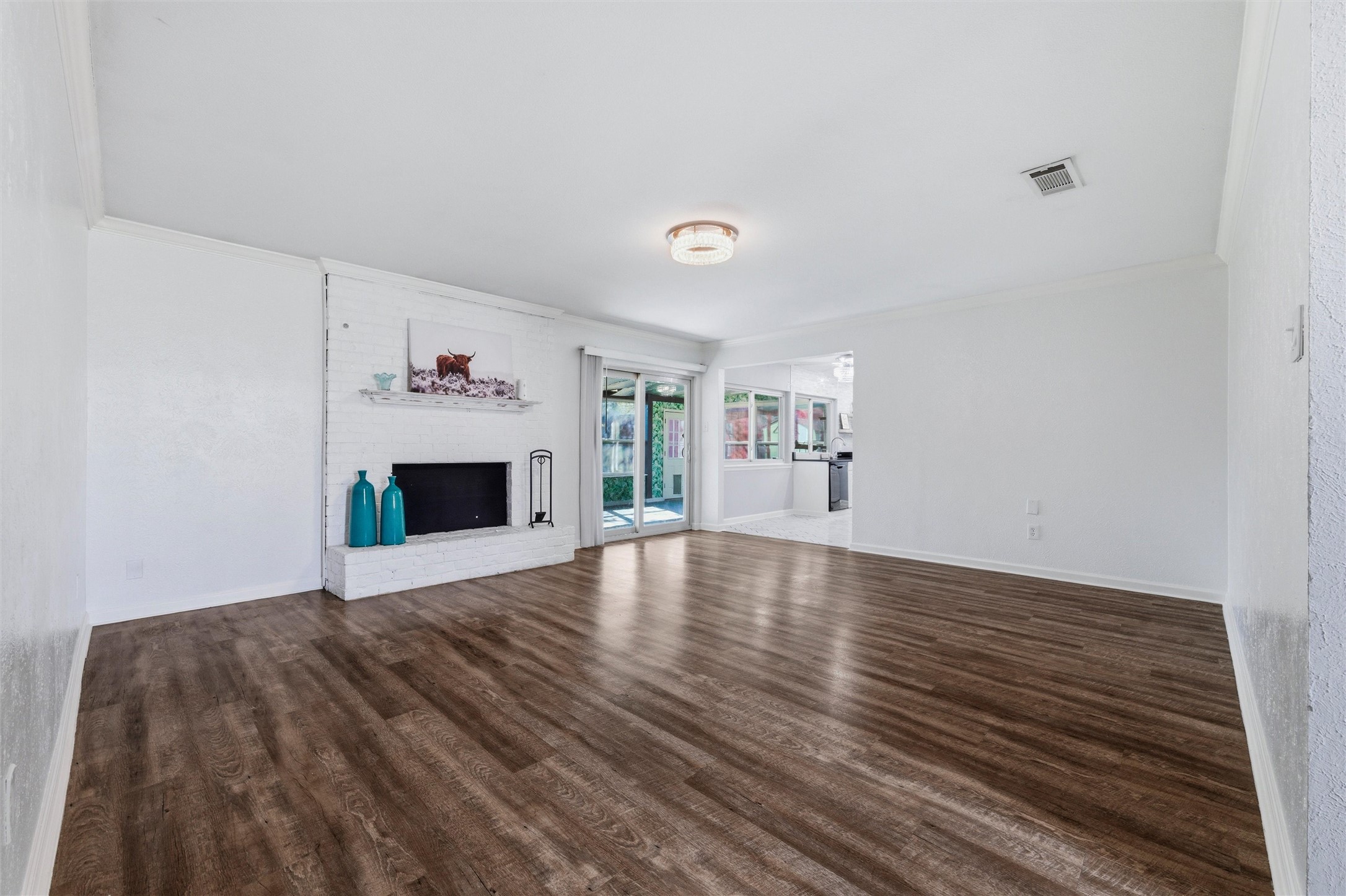 2208 Biscayne Drive W Irving TX 75060