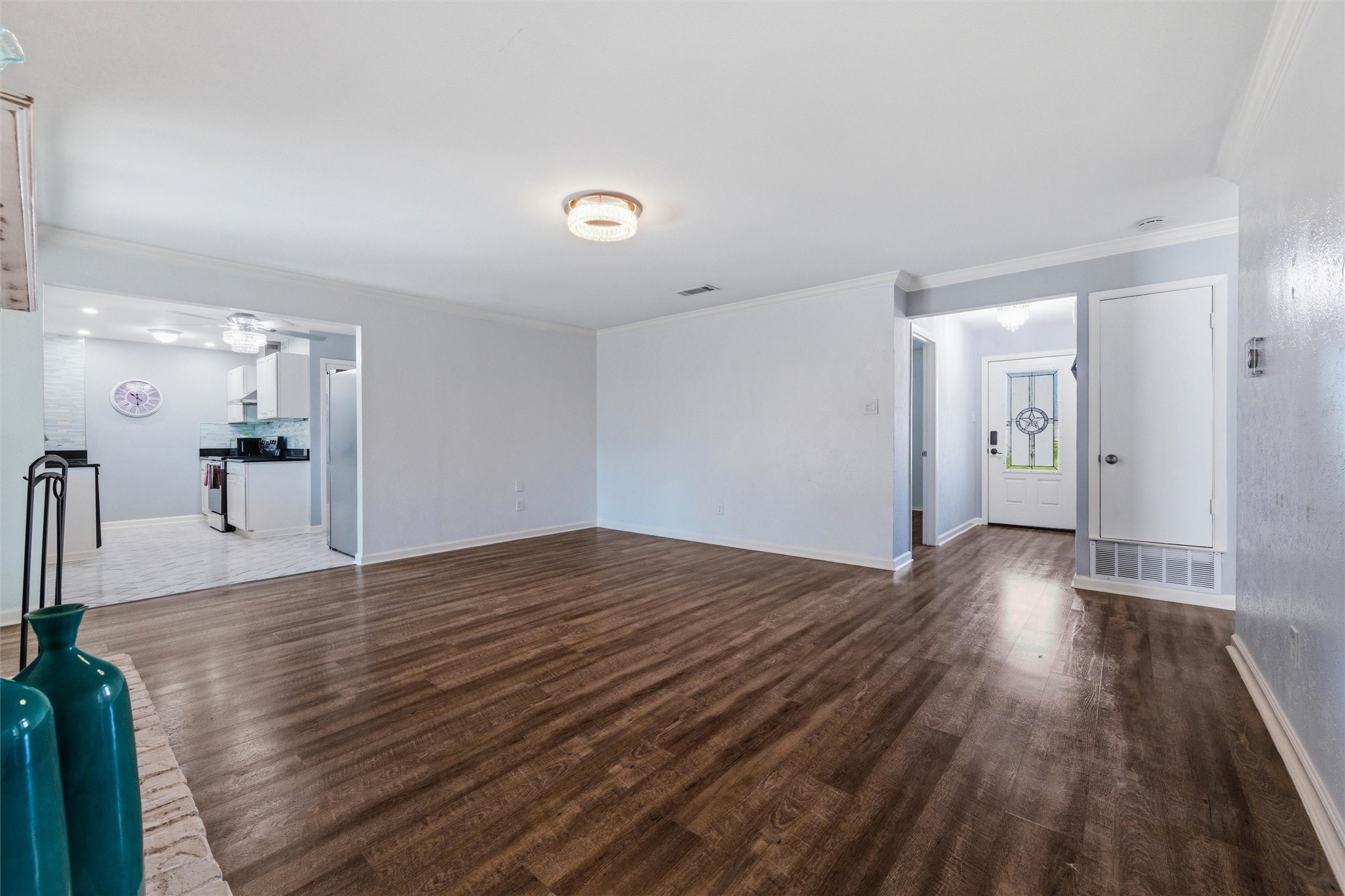 2208 Biscayne Drive W Irving TX 75060