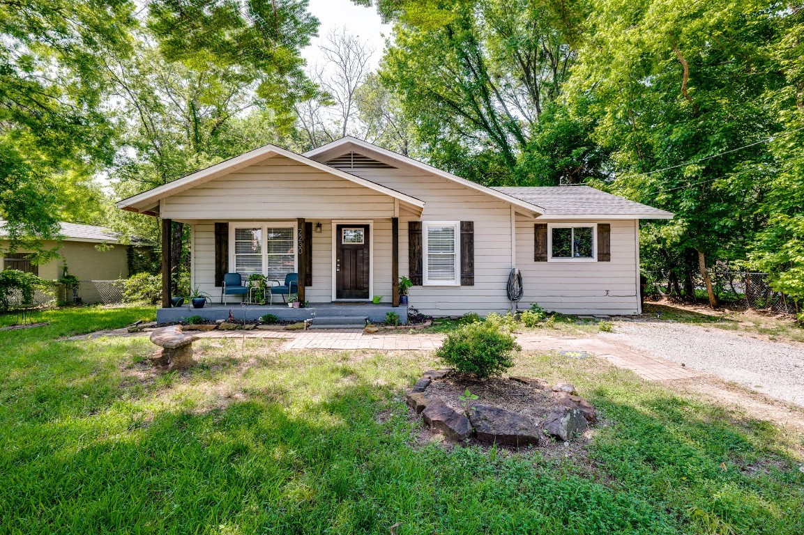 2230 Loy Lake Road Denison TX 75020