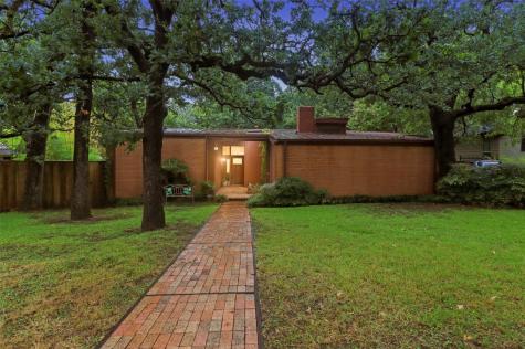 1109 Hopkins Drive Denton TX 76205